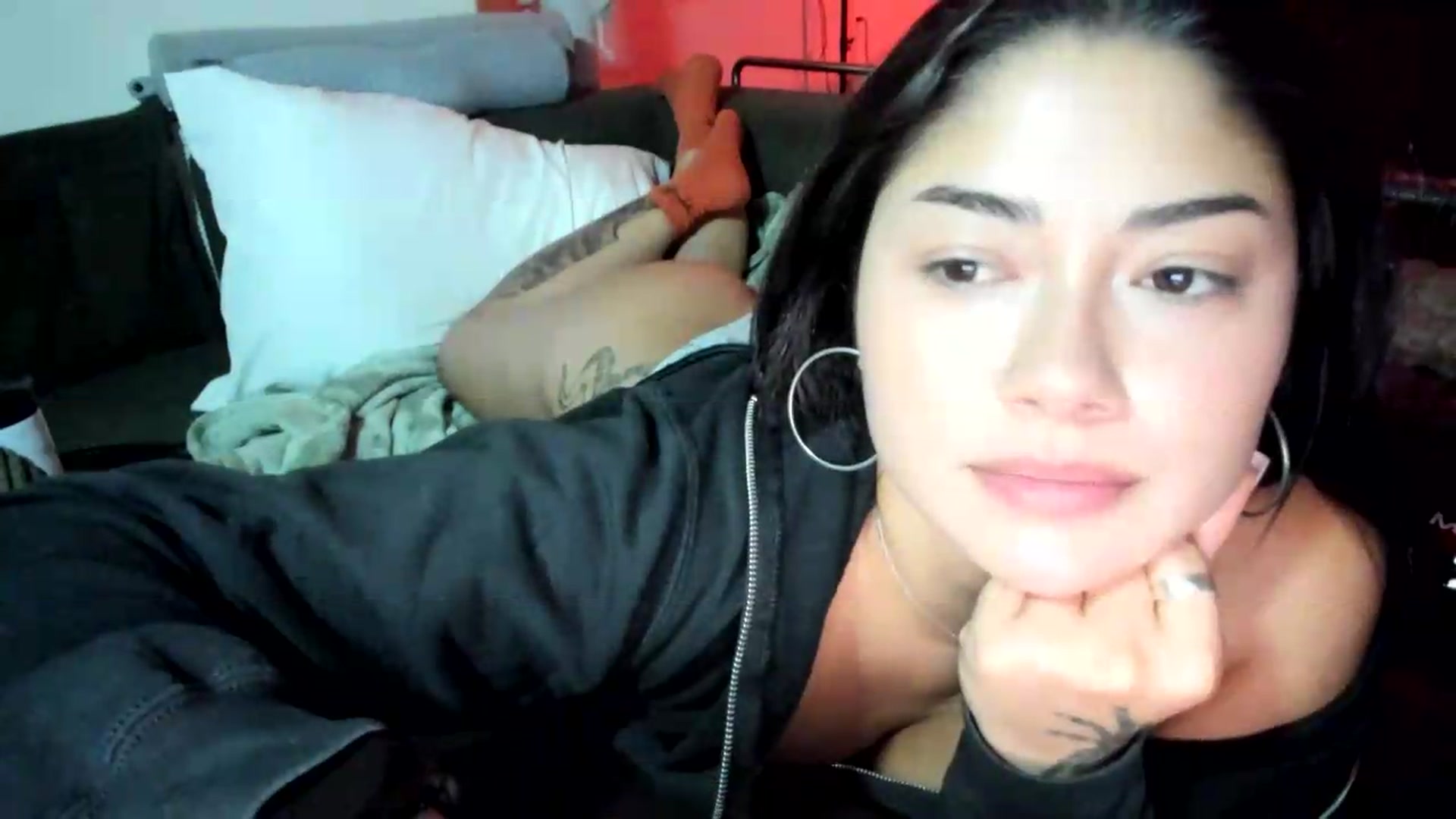 Gallery image thumbnail from YourGoddessLu's myfreecams stream on, 07/21/2026, 03:24 image 20 of 20