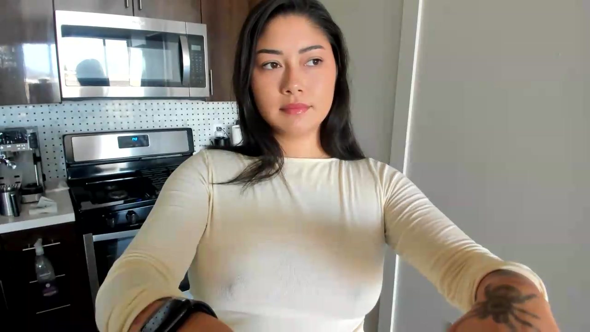 Gallery image thumbnail from YourGoddessLu's myfreecams stream on, 07/26/2026, 22:03 image 2 of 20