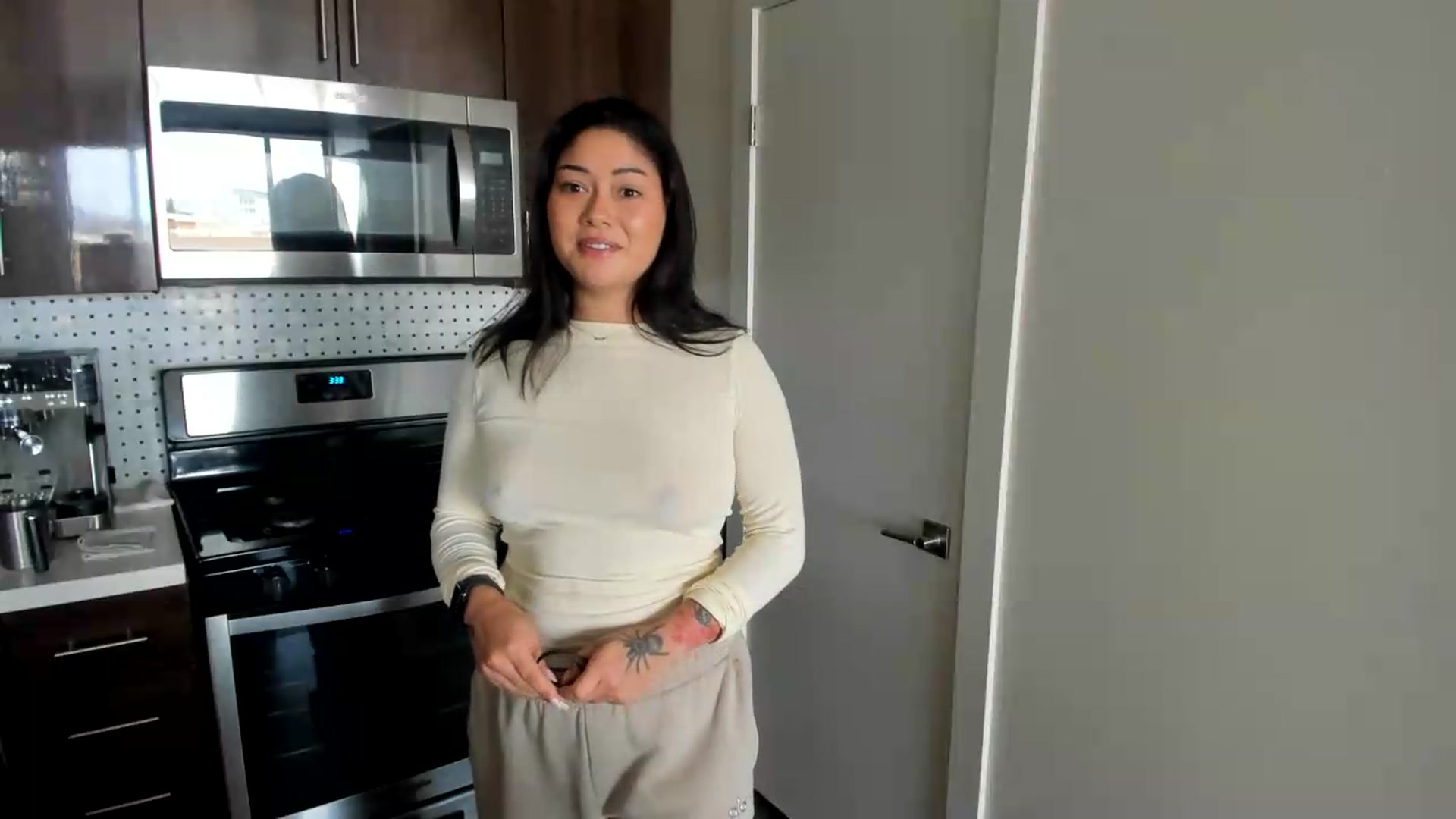 Gallery image thumbnail from YourGoddessLu's myfreecams stream on, 07/26/2026, 22:52 image 13 of 20