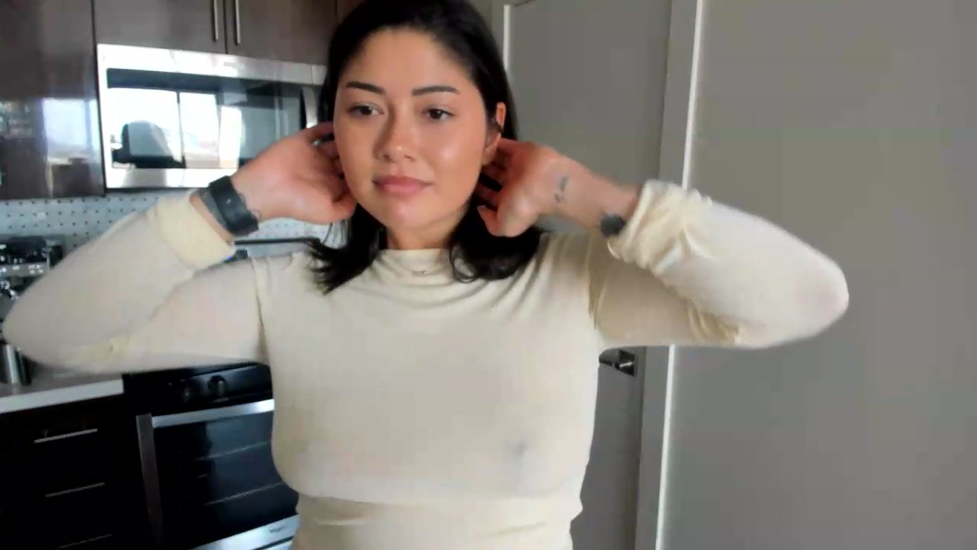Gallery image thumbnail from YourGoddessLu's myfreecams stream on, 07/26/2026, 22:52 image 10 of 20