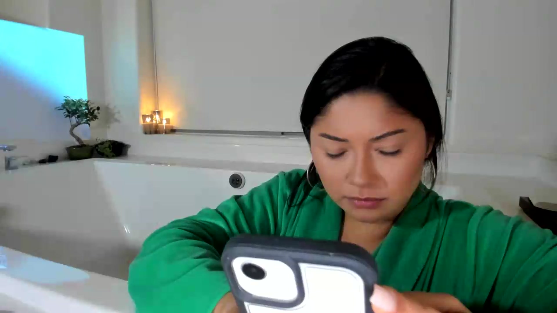 Gallery image thumbnail from YourGoddessLu's myfreecams stream on, 07/28/2026, 03:38 image 2 of 20