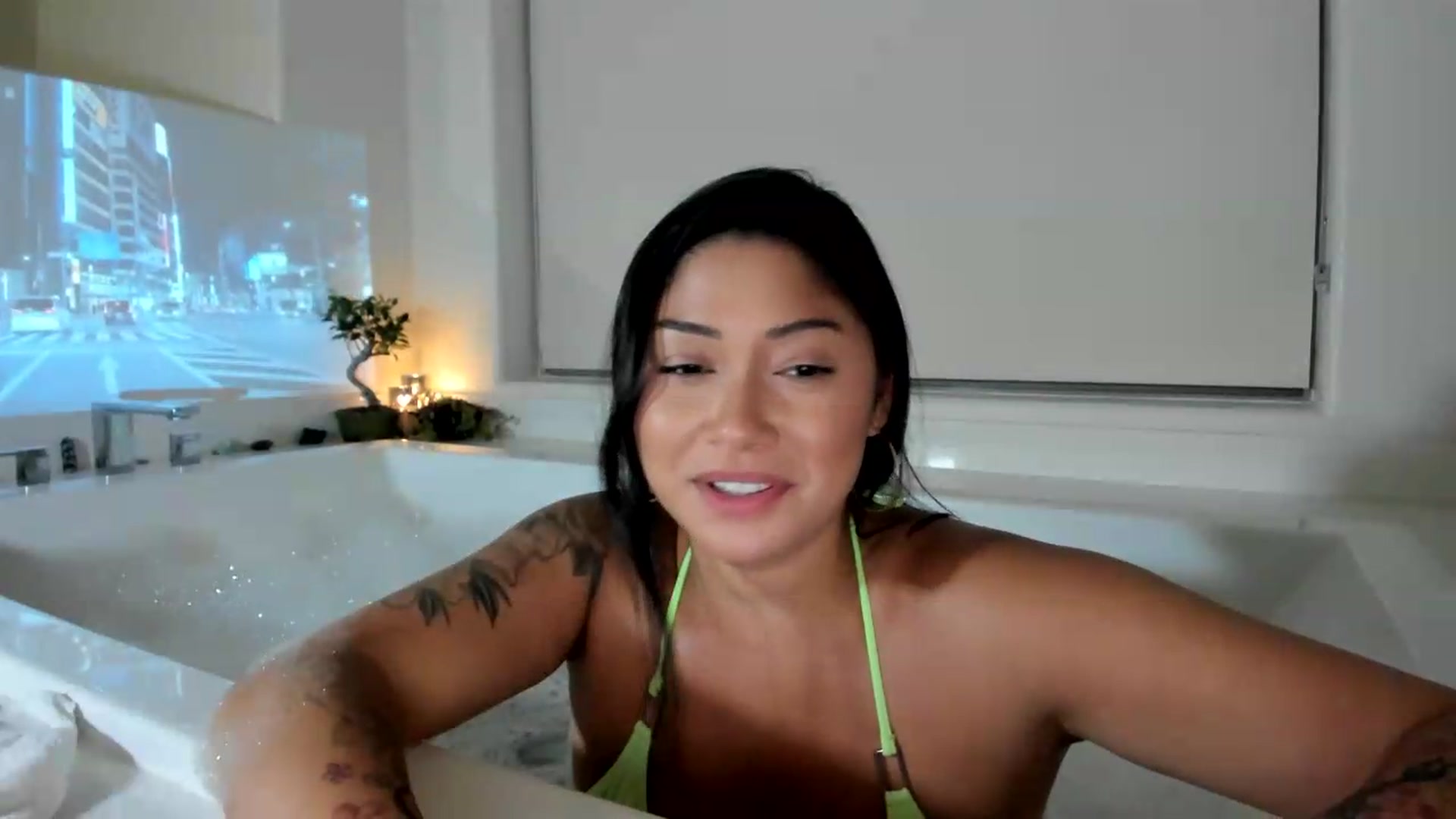 Gallery image thumbnail from YourGoddessLu's myfreecams stream on, 07/28/2026, 04:01 image 11 of 20