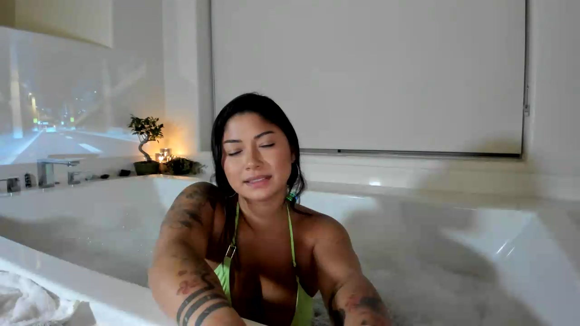 Gallery image thumbnail from YourGoddessLu's myfreecams stream on, 07/28/2026, 04:01 image 15 of 20