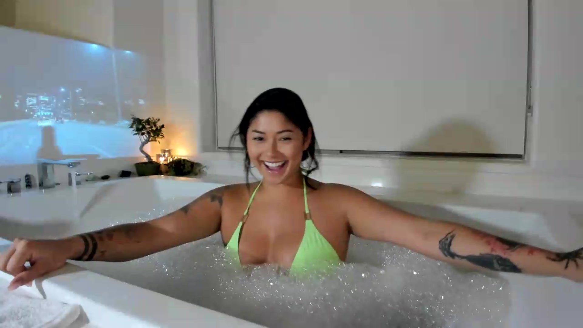 Gallery image thumbnail from YourGoddessLu's myfreecams stream on, 07/28/2026, 04:01 image 2 of 20