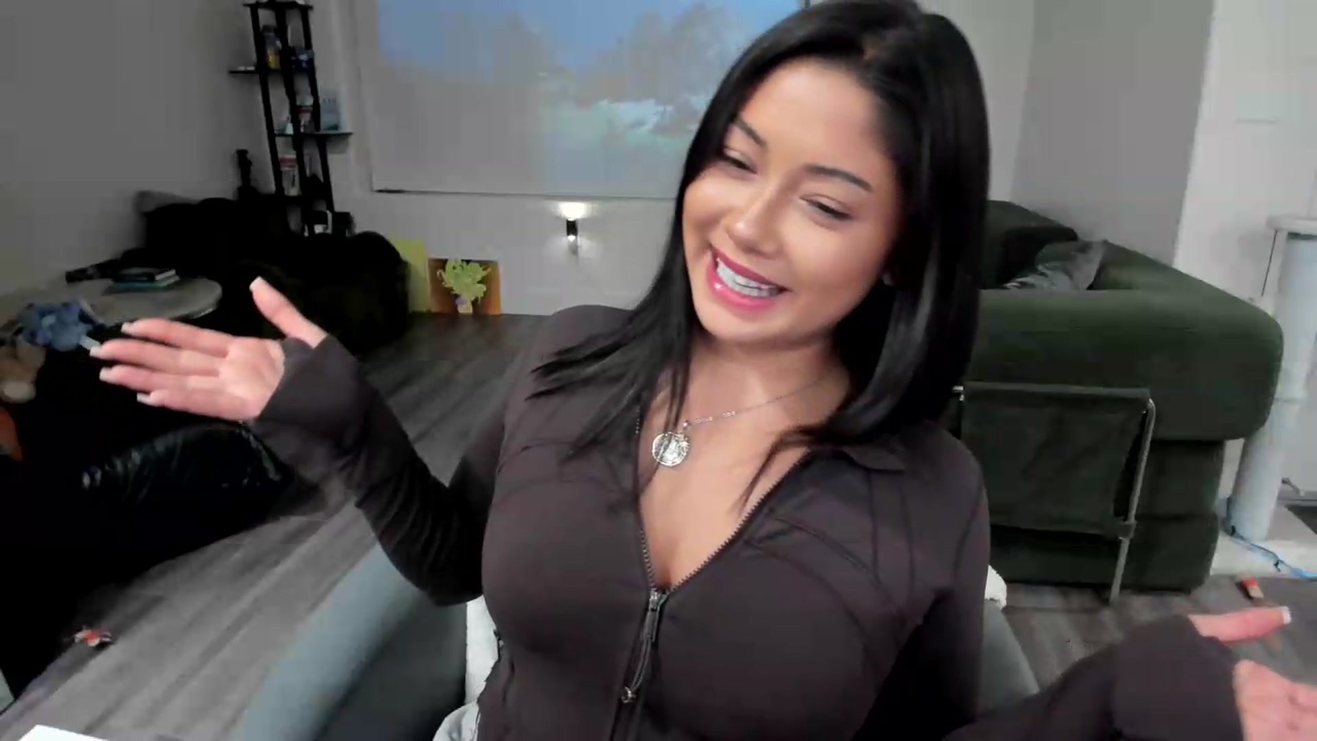 Gallery image thumbnail from YourGoddessLu's myfreecams stream on, 08/01/2026, 07:08 image 12 of 20