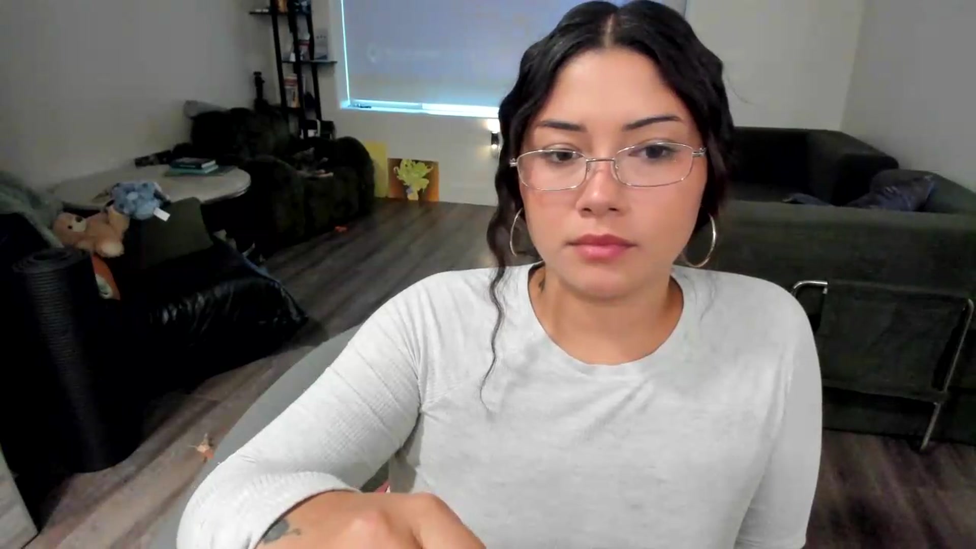 Gallery image thumbnail from YourGoddessLu's myfreecams stream on, 08/02/2026, 21:15 image 11 of 20