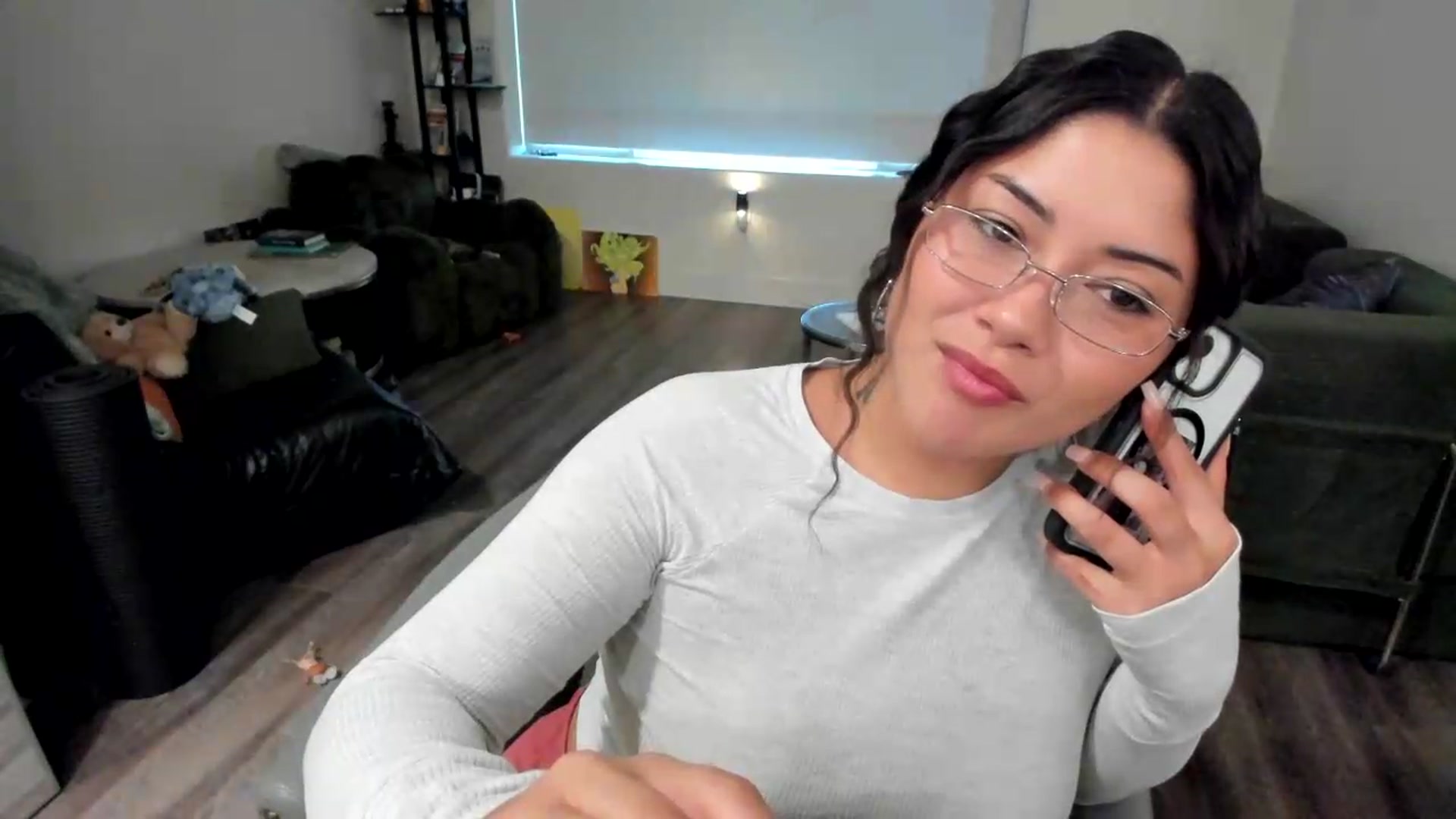 Gallery image thumbnail from YourGoddessLu's myfreecams stream on, 08/02/2026, 21:15 image 2 of 20