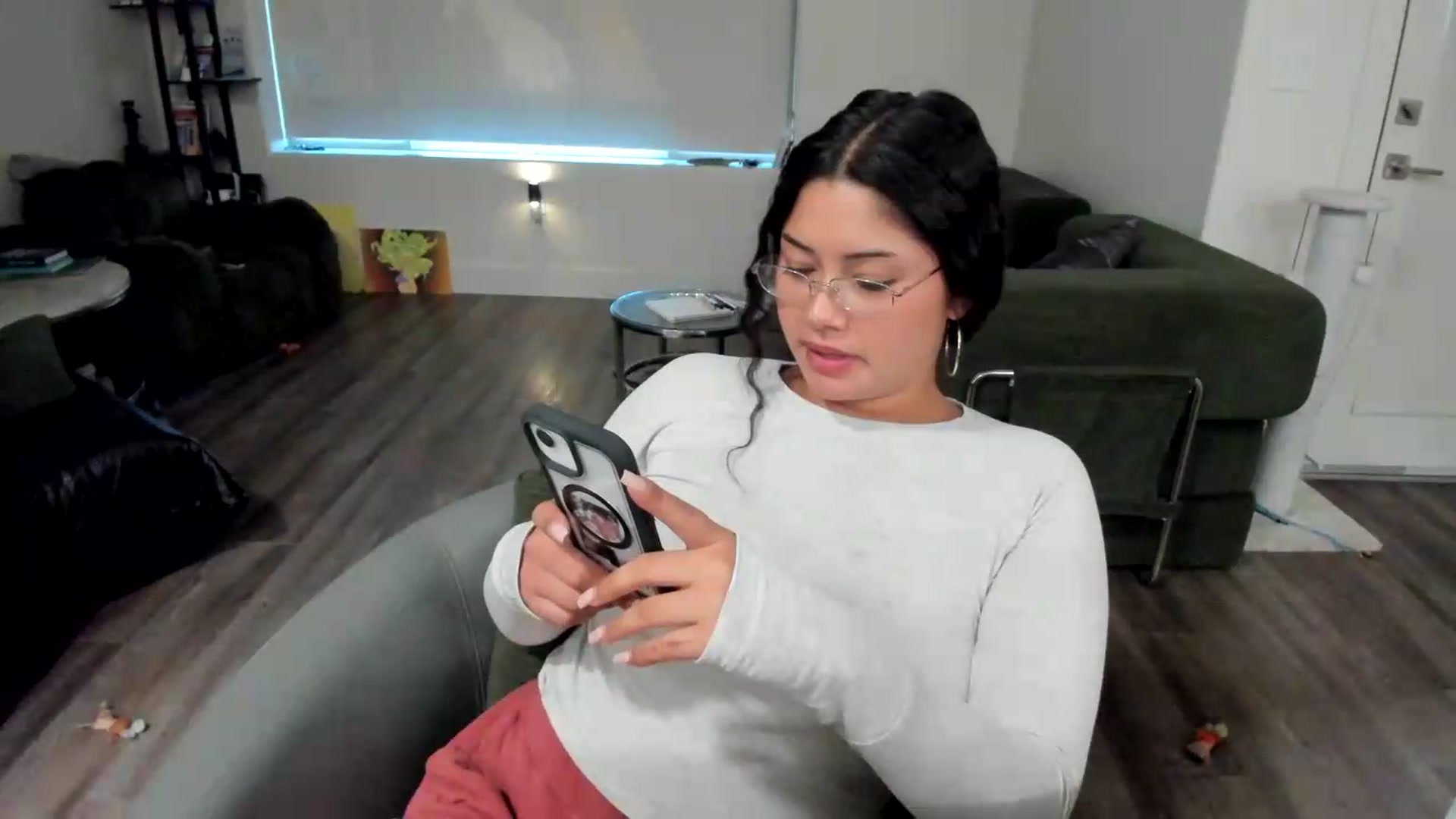 Gallery image thumbnail from YourGoddessLu's myfreecams stream on, 08/02/2026, 22:46 image 17 of 20