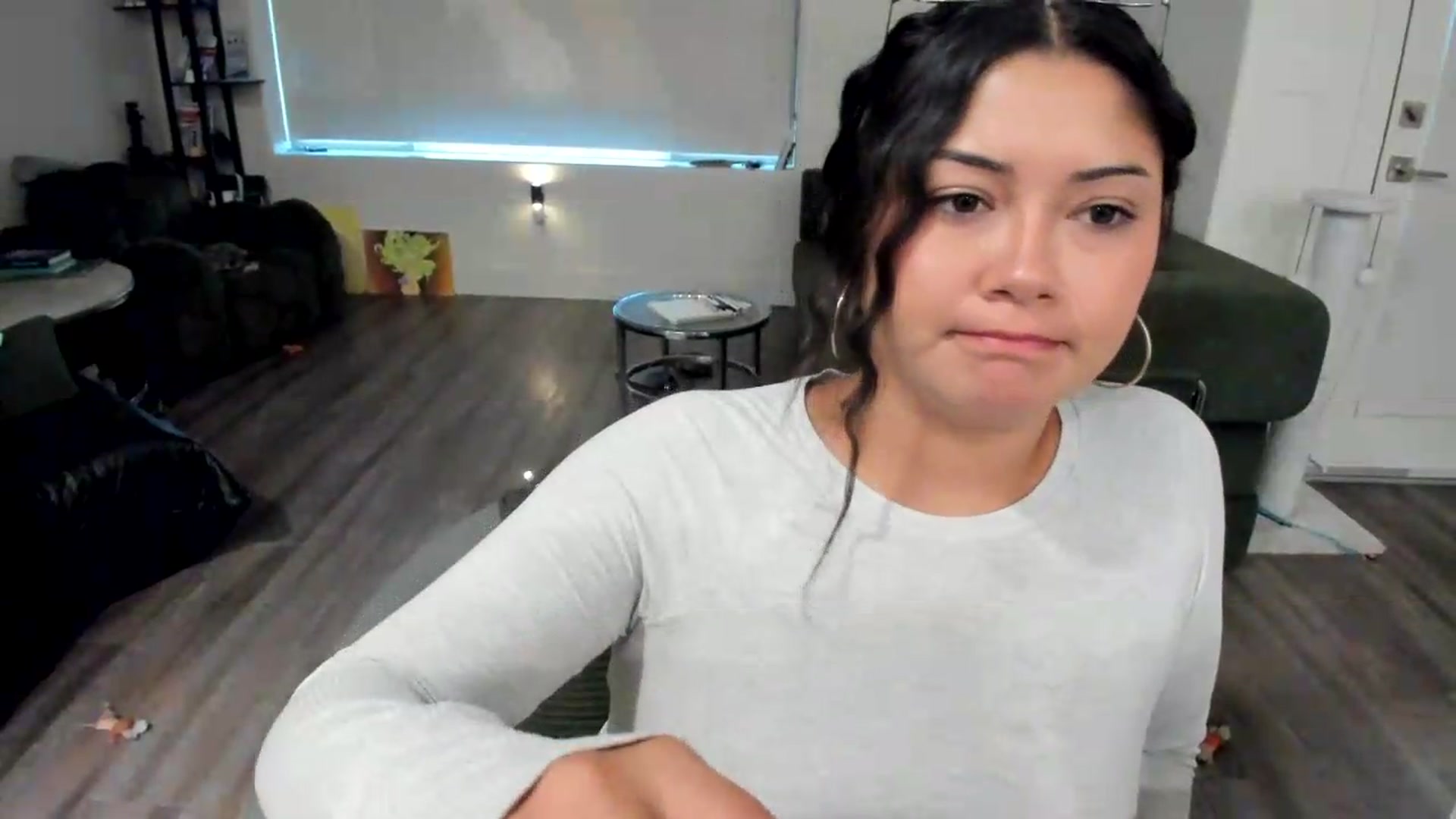 Gallery image thumbnail from YourGoddessLu's myfreecams stream on, 08/02/2026, 22:46 image 15 of 20
