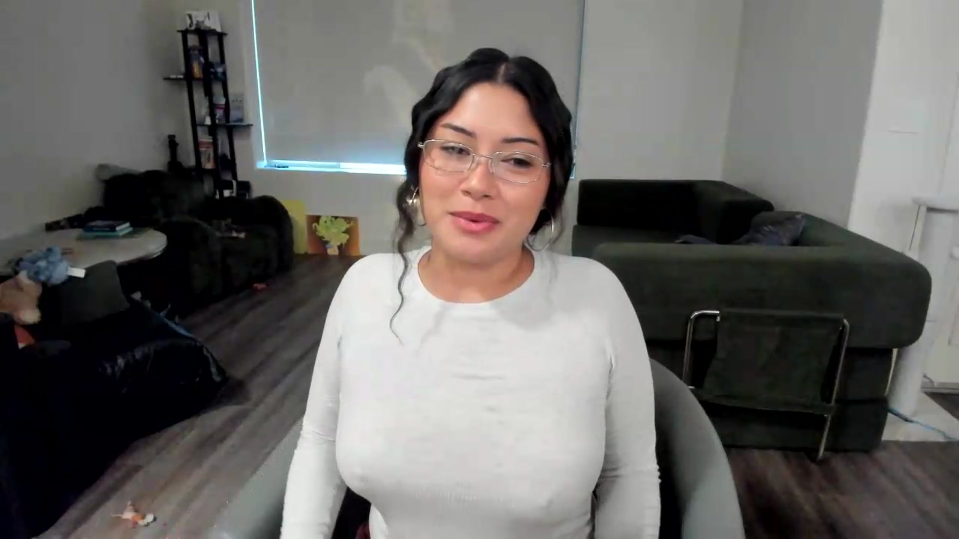 Gallery image thumbnail from YourGoddessLu's myfreecams stream on, 08/02/2026, 22:46 image 4 of 20
