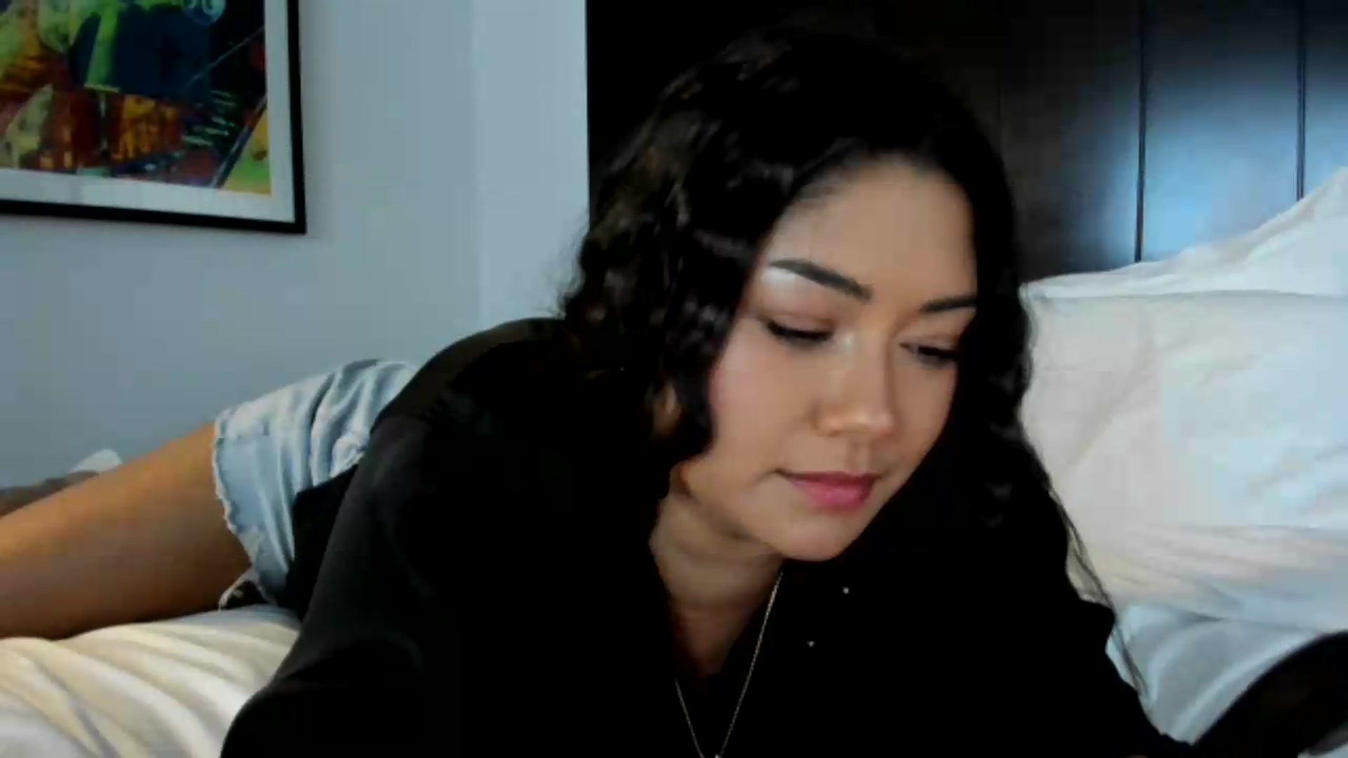 Gallery image thumbnail from YourGoddessLu's myfreecams stream on, 08/06/2026, 24:01 image 20 of 20