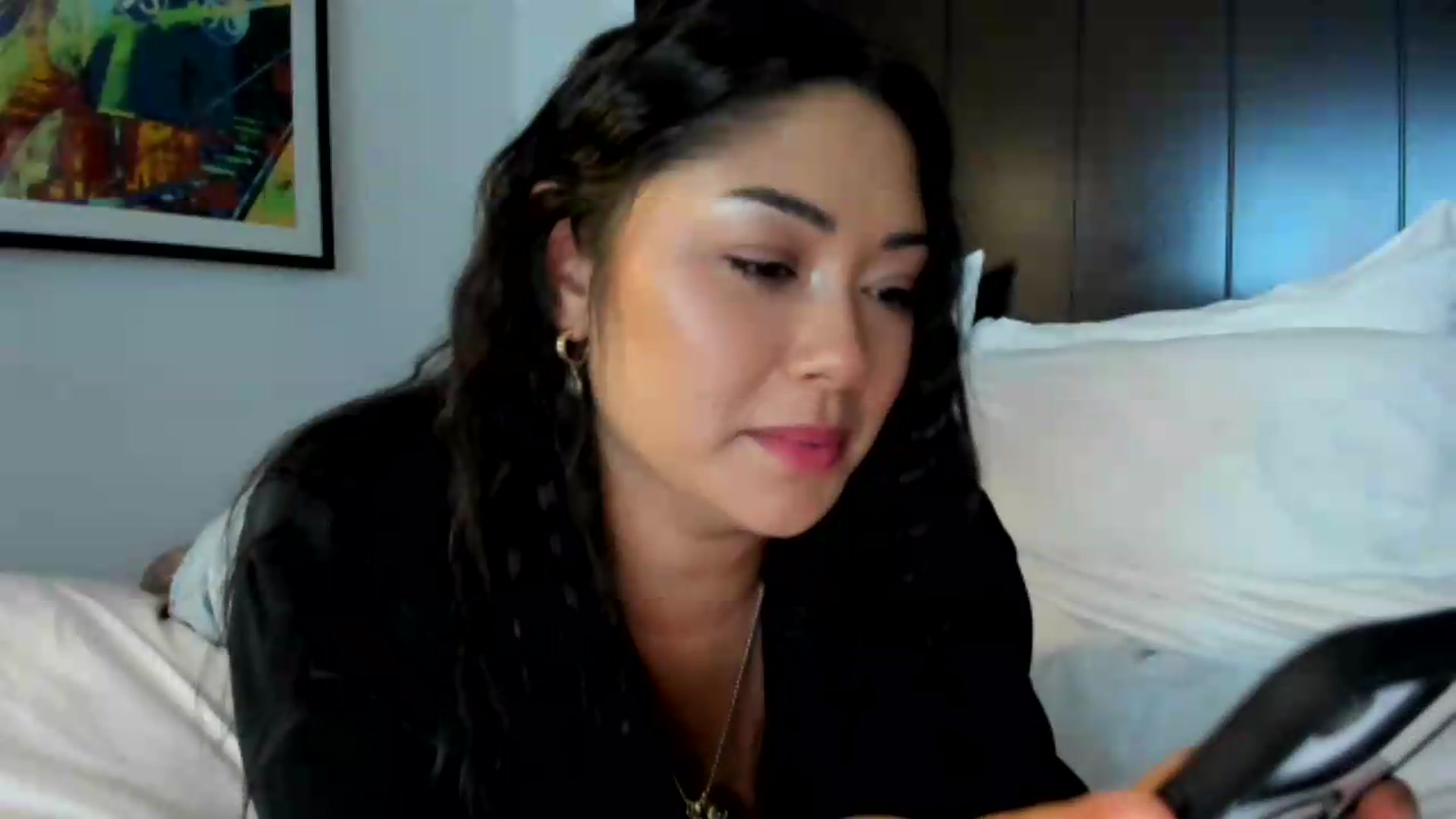 Gallery image thumbnail from YourGoddessLu's myfreecams stream on, 08/06/2026, 24:24 image 12 of 20
