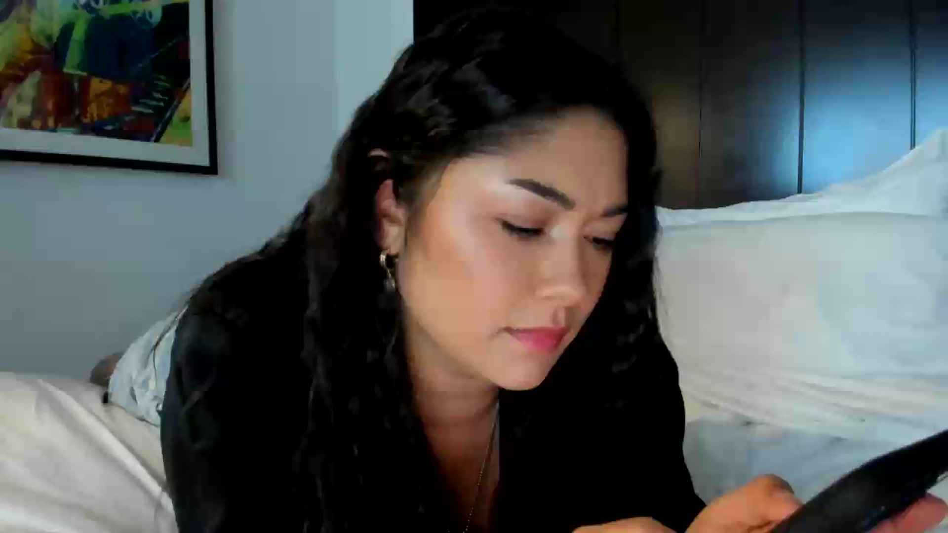 Gallery image thumbnail from YourGoddessLu's myfreecams stream on, 08/06/2026, 24:24 image 13 of 20