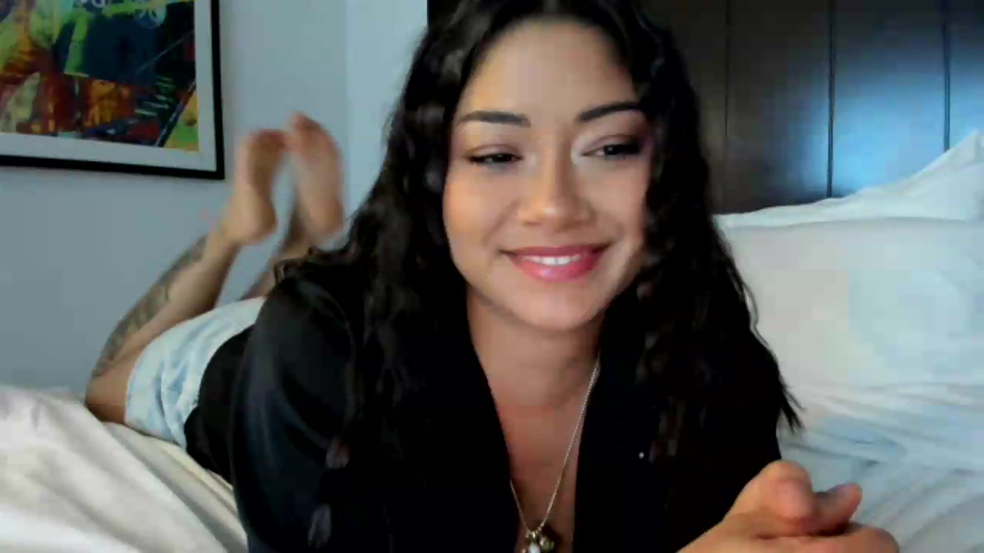 Gallery image thumbnail from YourGoddessLu's myfreecams stream on, 08/06/2026, 24:24 image 7 of 20