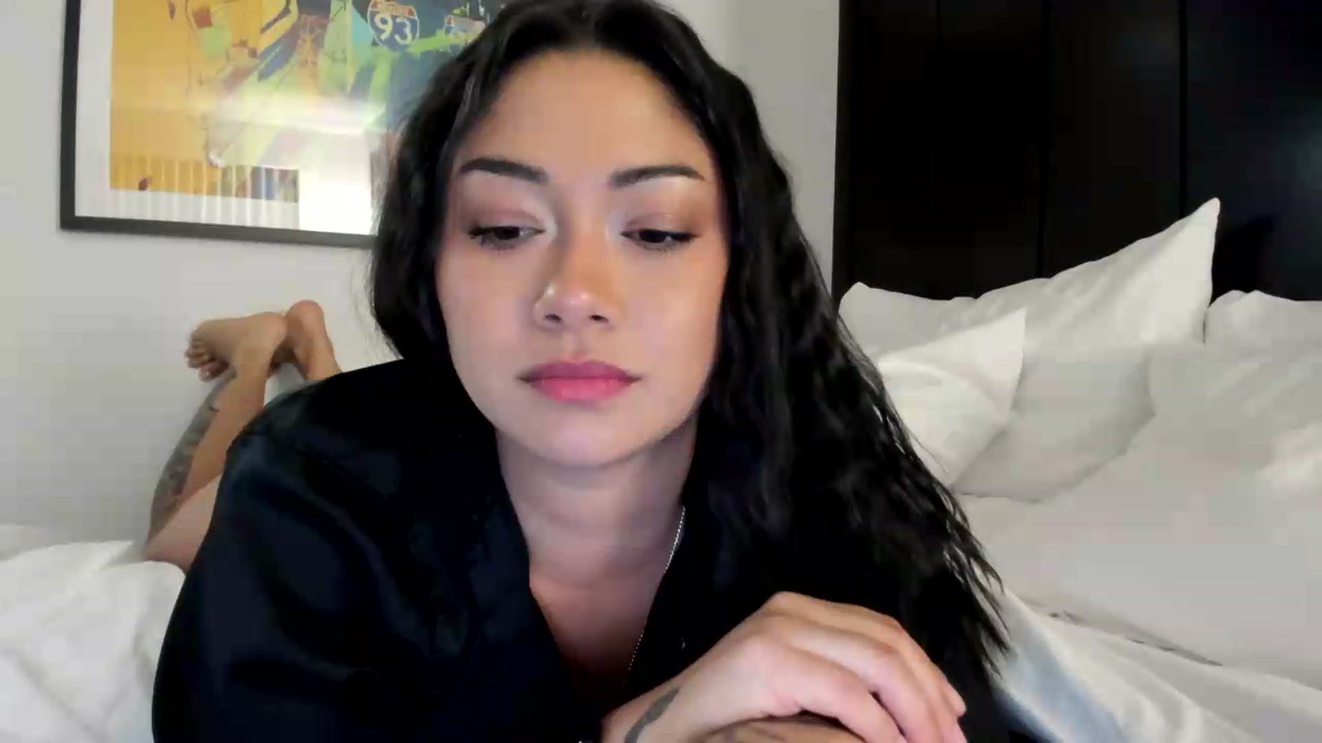 Gallery image thumbnail from YourGoddessLu's myfreecams stream on, 08/06/2026, 01:57 image 16 of 20