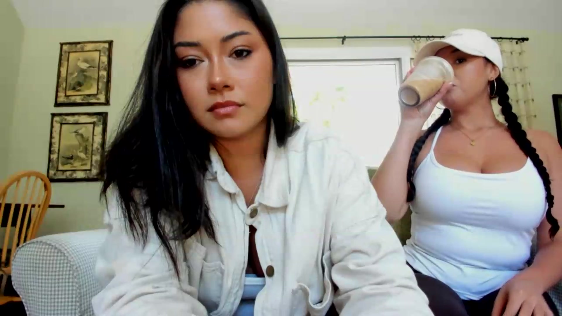 Gallery image thumbnail from YourGoddessLu's myfreecams stream on, 08/08/2026, 18:33 image 9 of 20
