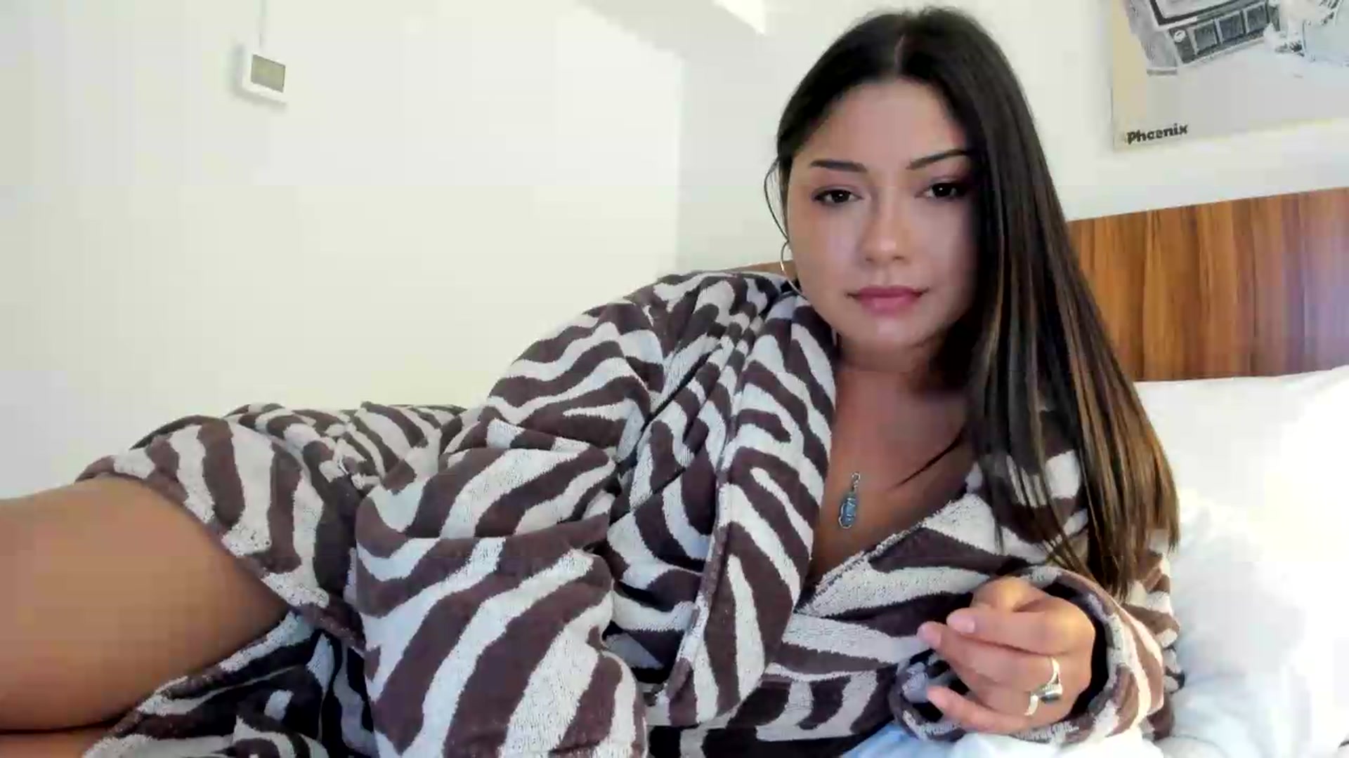 Gallery image thumbnail from YourGoddessLu's myfreecams stream on, 08/10/2026, 23:08 image 11 of 20