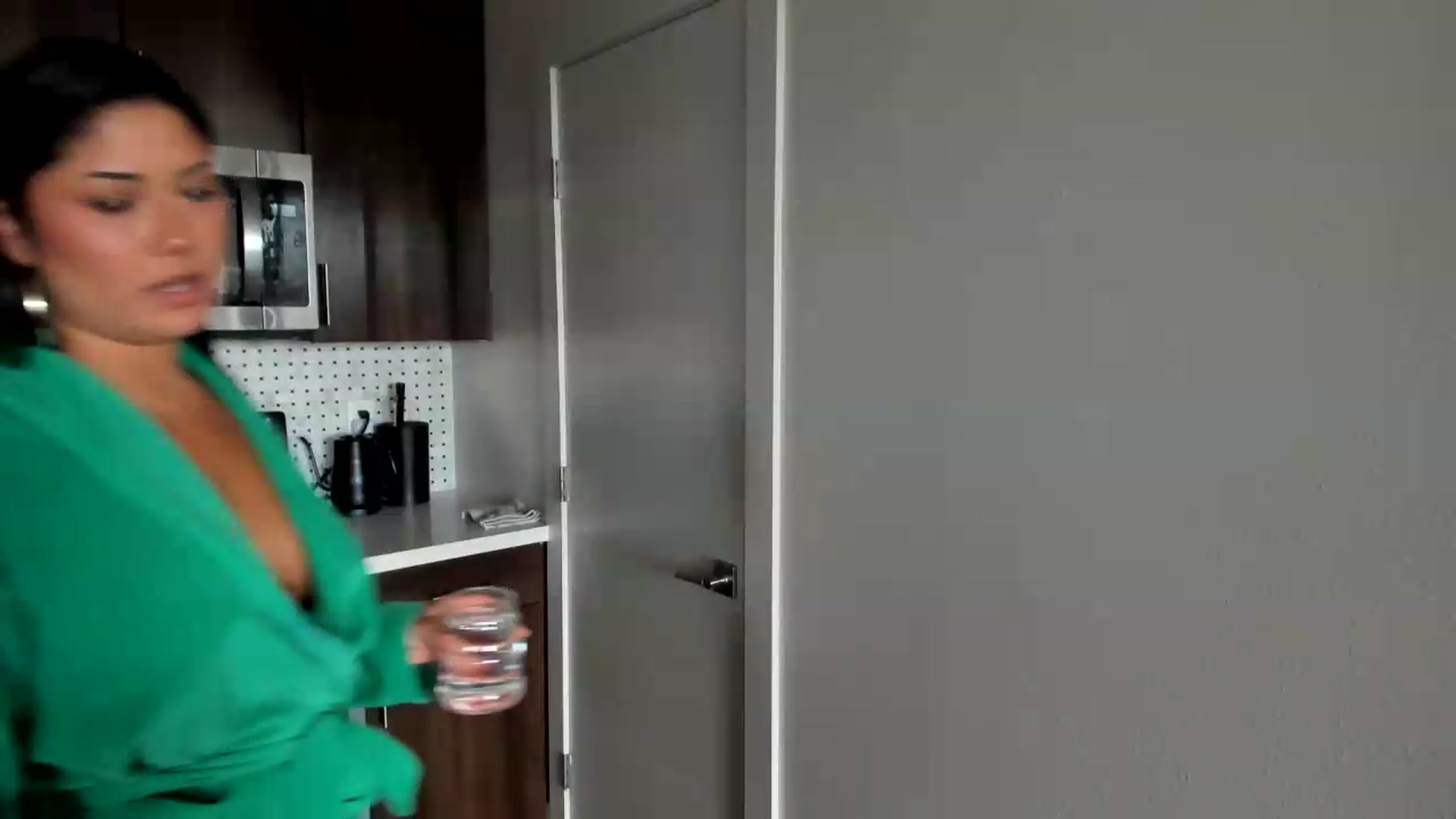 Gallery image thumbnail from YourGoddessLu's myfreecams stream on, 08/16/2026, 24:01 image 20 of 20