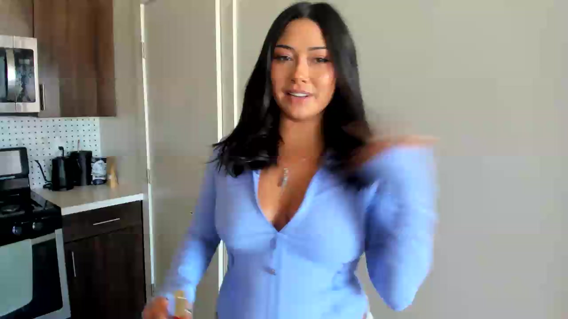 Gallery image thumbnail from YourGoddessLu's myfreecams stream on, 08/17/2026, 23:06 image 1 of 20