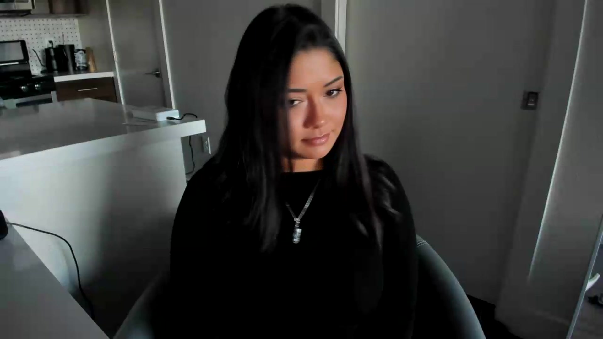 Gallery image thumbnail from YourGoddessLu's myfreecams stream on, 08/18/2026, 02:15 image 10 of 20