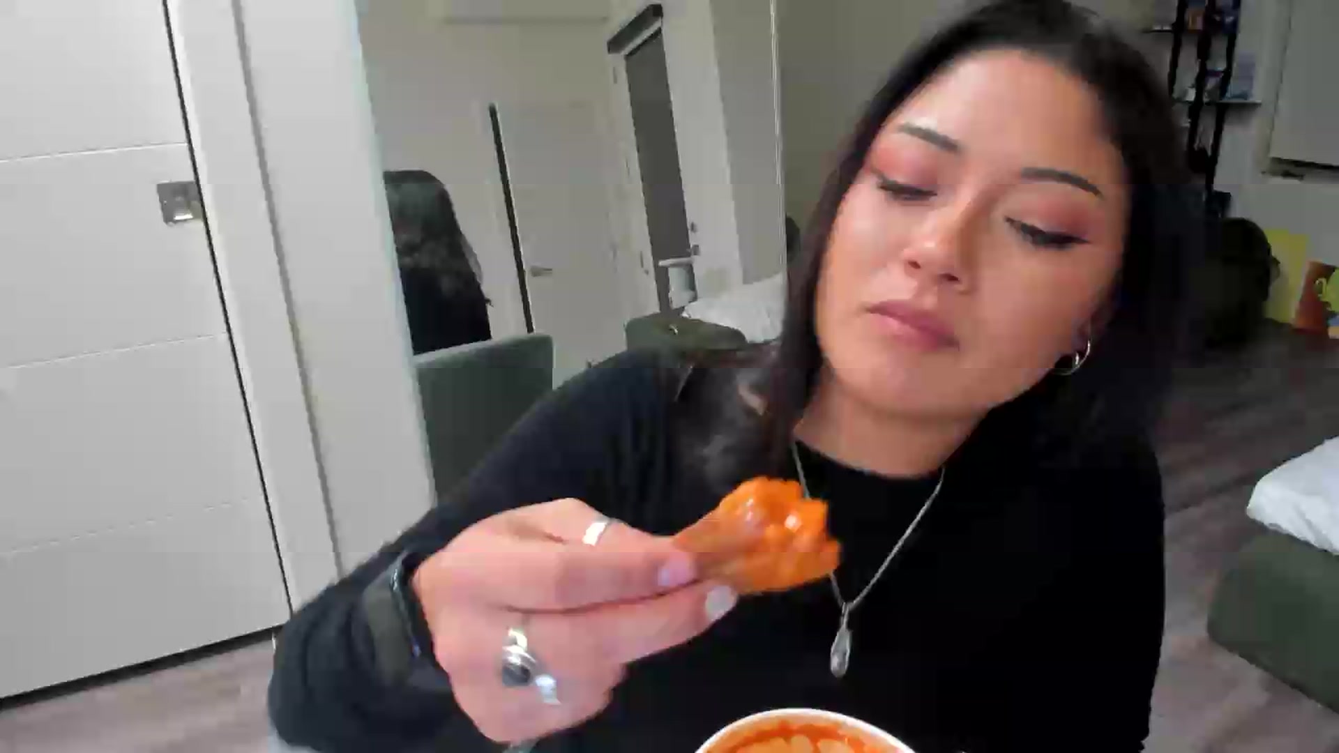 Gallery image thumbnail from YourGoddessLu's myfreecams stream on, 08/18/2026, 04:20 image 9 of 20