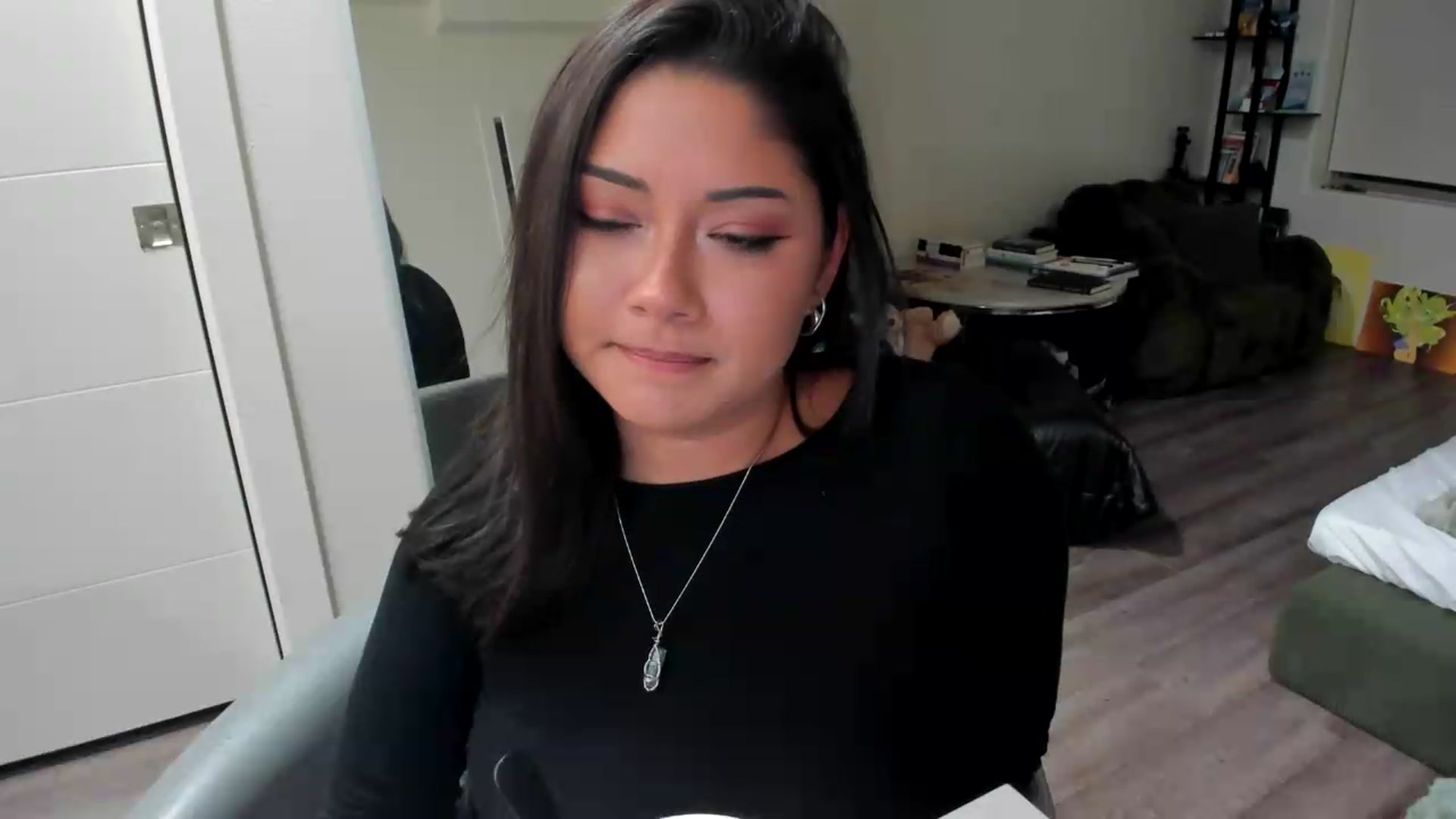 Gallery image thumbnail from YourGoddessLu's myfreecams stream on, 08/18/2026, 04:20 image 2 of 20