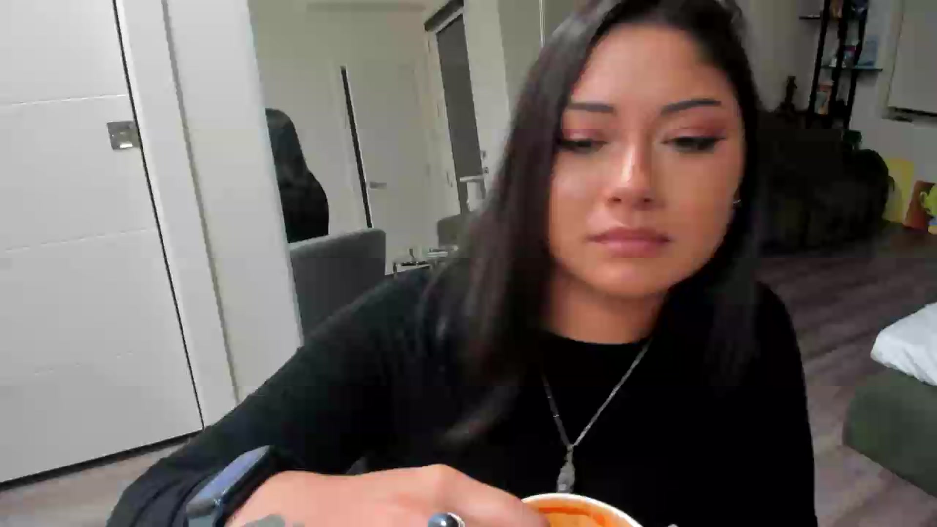 Gallery image thumbnail from YourGoddessLu's myfreecams stream on, 08/18/2026, 04:20 image 7 of 20