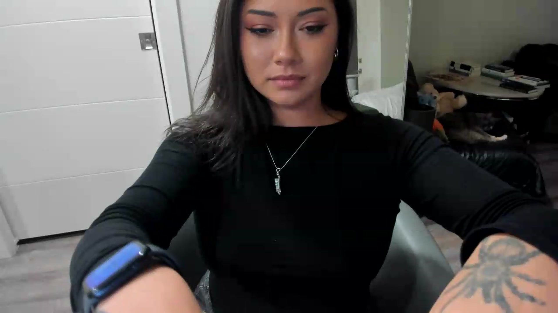 Gallery image thumbnail from YourGoddessLu's myfreecams stream on, 08/18/2026, 04:20 image 20 of 20