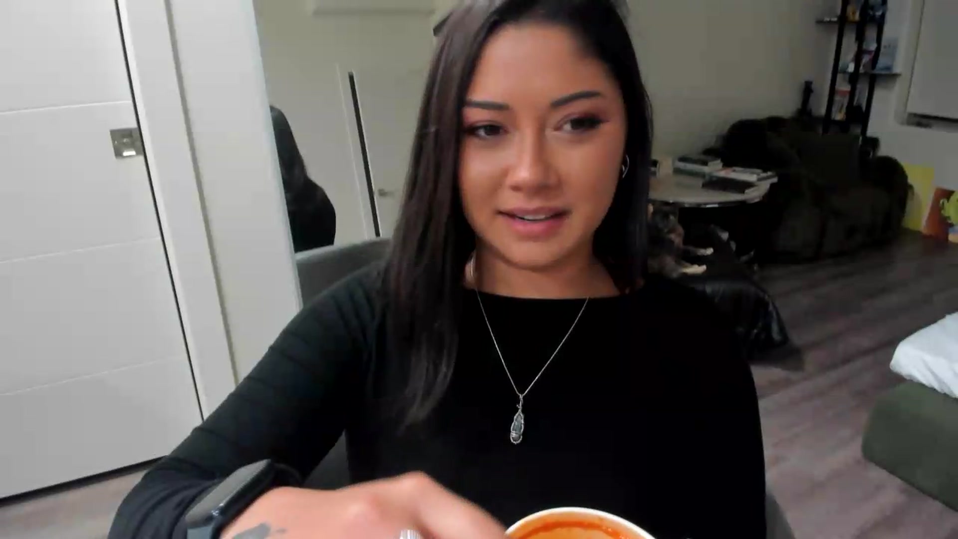 Gallery image thumbnail from YourGoddessLu's myfreecams stream on, 08/18/2026, 04:20 image 6 of 20