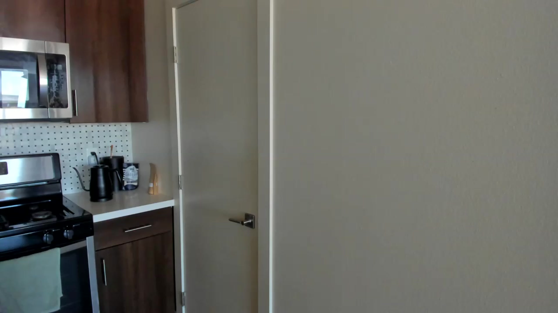 Gallery image thumbnail from YourGoddessLu's myfreecams stream on, 08/18/2026, 21:05 image 8 of 20