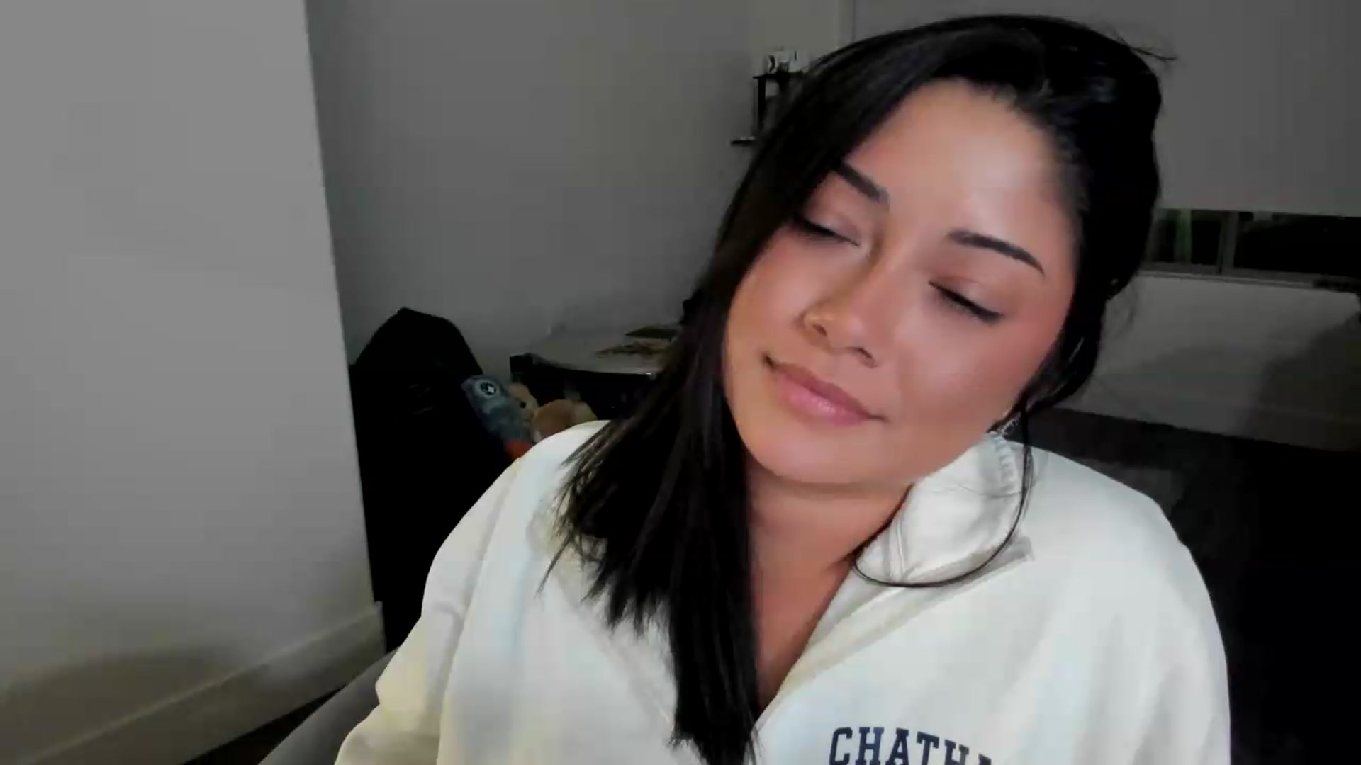 Gallery image thumbnail from YourGoddessLu's myfreecams stream on, 08/21/2026, 05:08 image 14 of 20