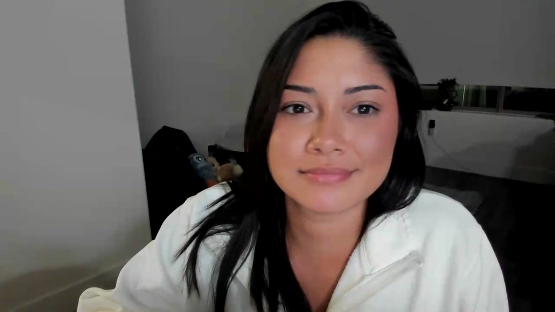 Gallery image thumbnail from YourGoddessLu's myfreecams stream on, 08/21/2026, 05:08 image 15 of 20