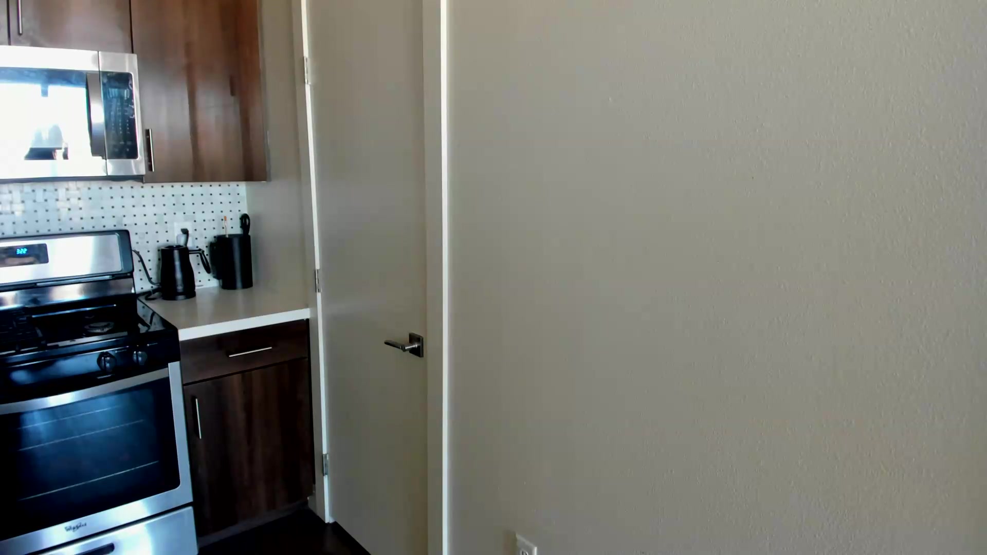 Gallery image thumbnail from YourGoddessLu's myfreecams stream on, 08/21/2026, 22:54 image 8 of 20