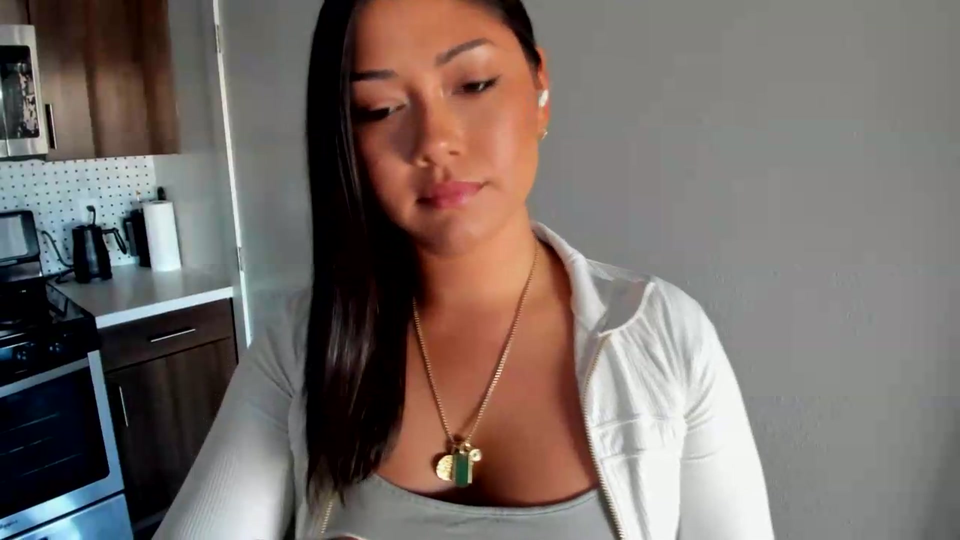 Gallery image thumbnail from YourGoddessLu's myfreecams stream on, 08/23/2026, 01:07 image 14 of 20