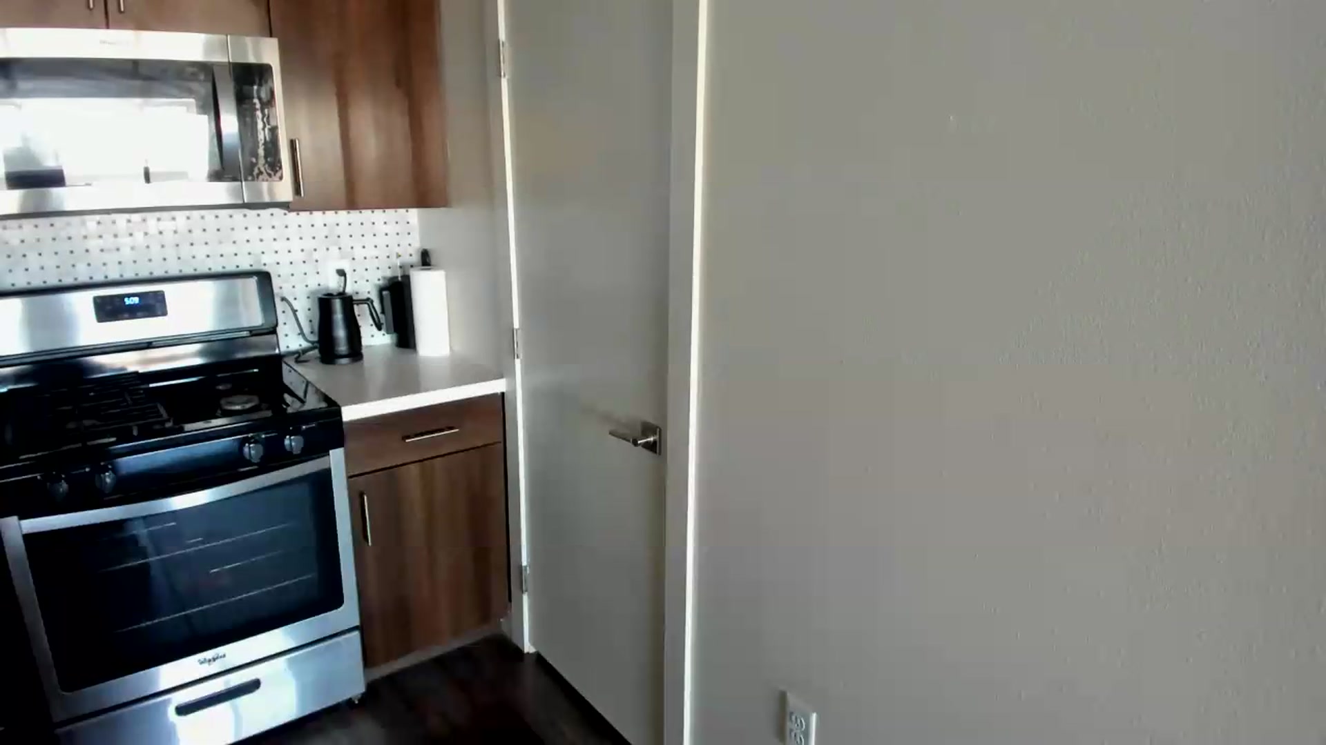 Gallery image thumbnail from YourGoddessLu's myfreecams stream on, 08/23/2026, 01:07 image 4 of 20
