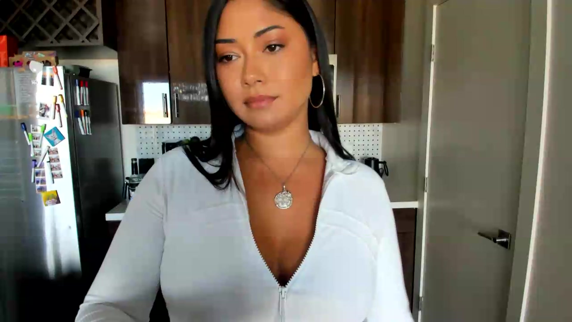 Gallery image thumbnail from YourGoddessLu's myfreecams stream on, 08/29/2026, 02:05 image 3 of 20