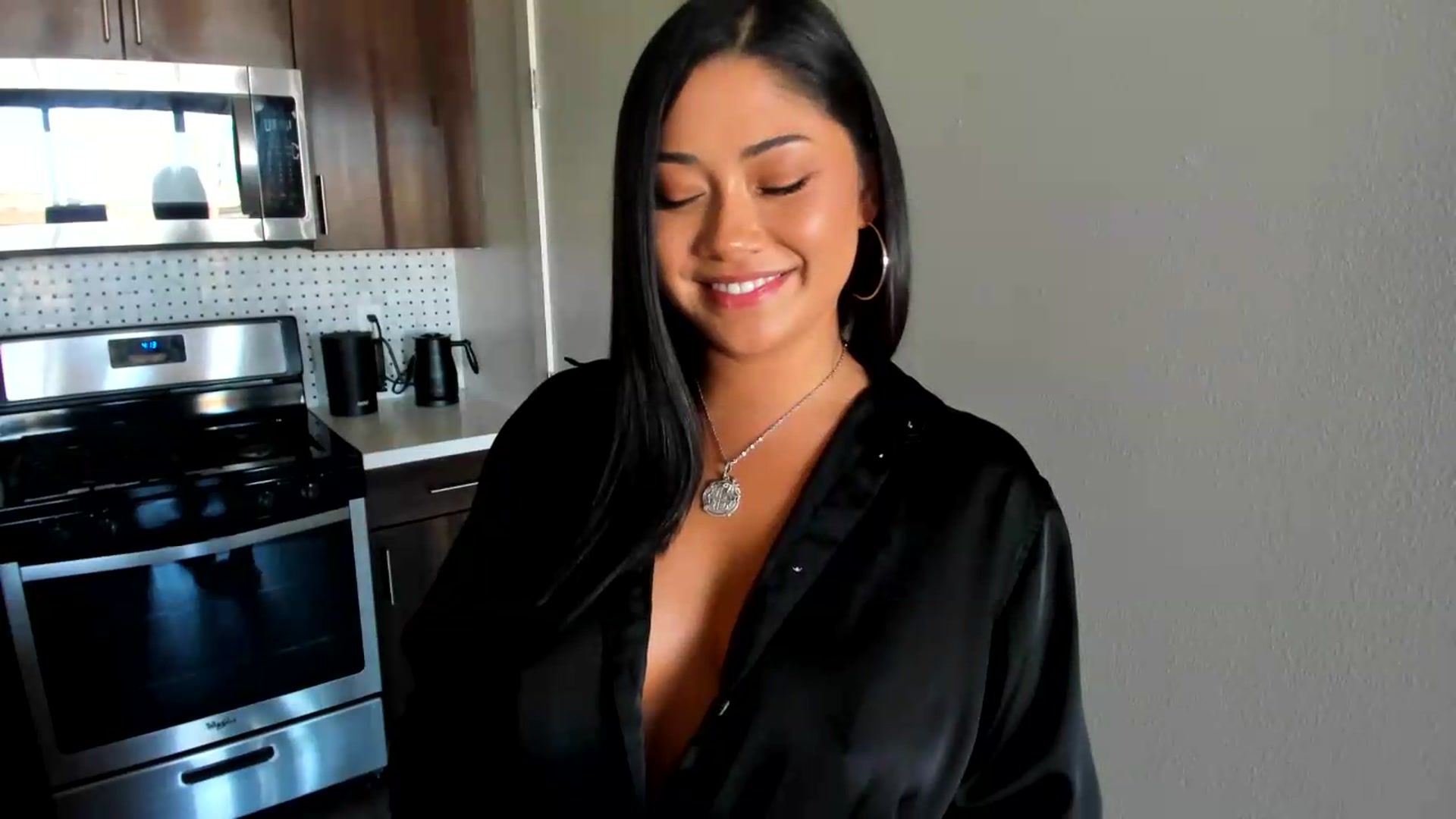 Gallery image thumbnail from YourGoddessLu's myfreecams stream on, 08/30/2026, 24:00 image 8 of 20