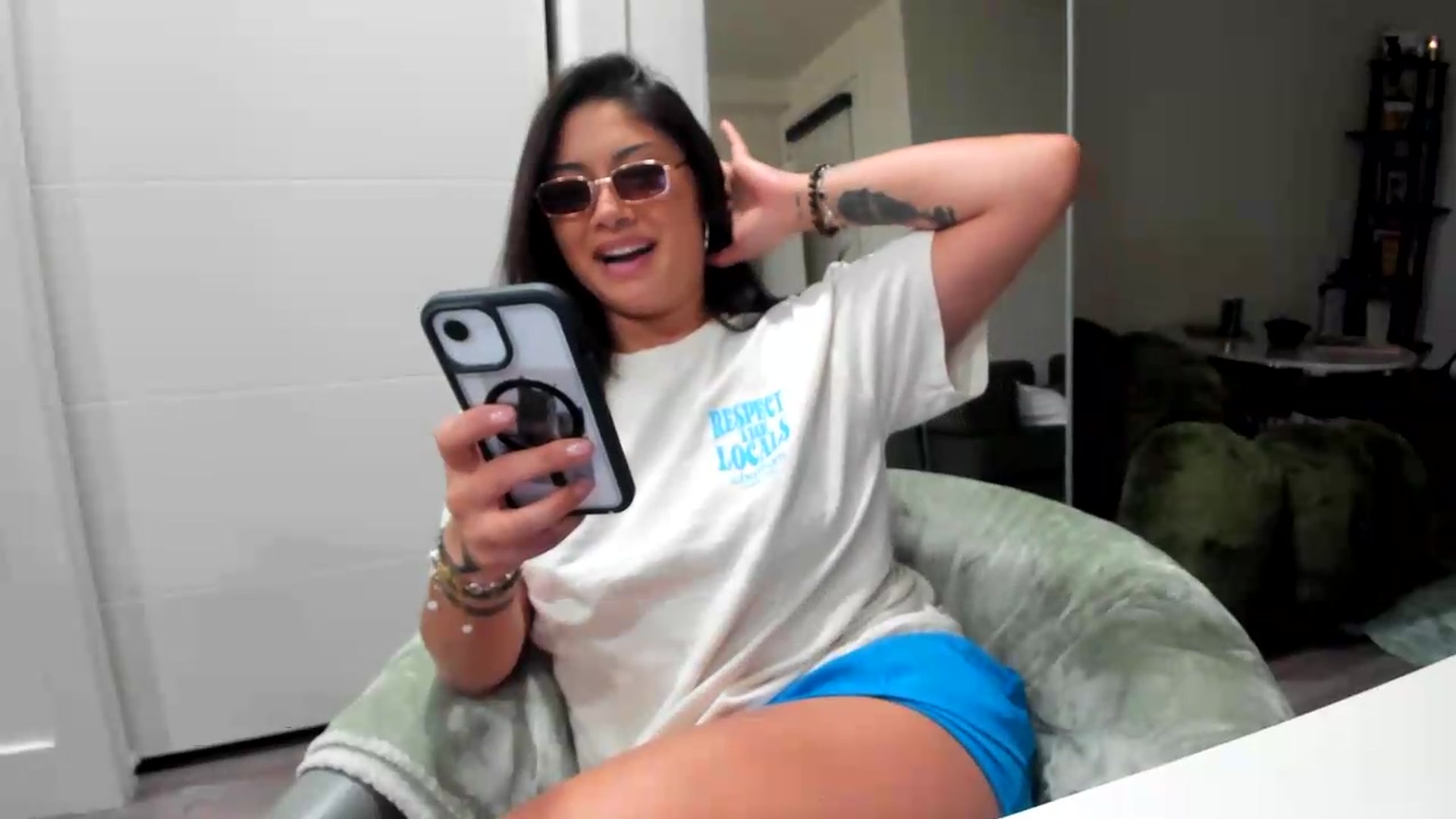 Gallery image thumbnail from YourGoddessLu's myfreecams stream on, 09/05/2026, 07:35 image 18 of 20