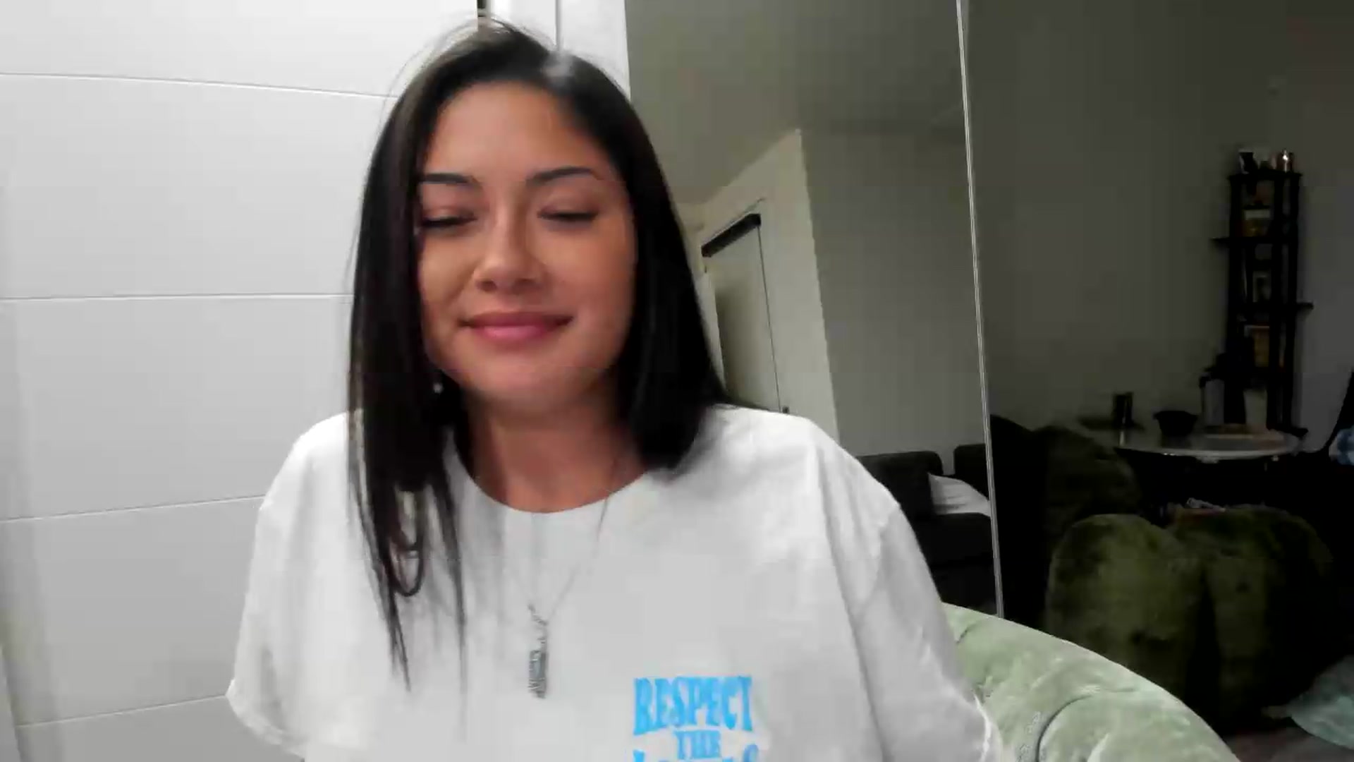 Gallery image thumbnail from YourGoddessLu's myfreecams stream on, 09/05/2026, 10:53 image 11 of 20