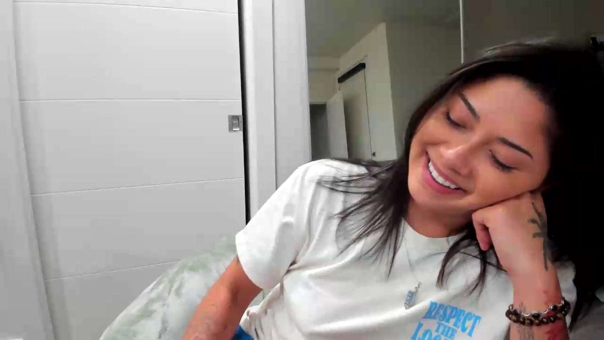 Gallery image thumbnail from YourGoddessLu's myfreecams stream on, 09/05/2026, 10:53 image 9 of 20