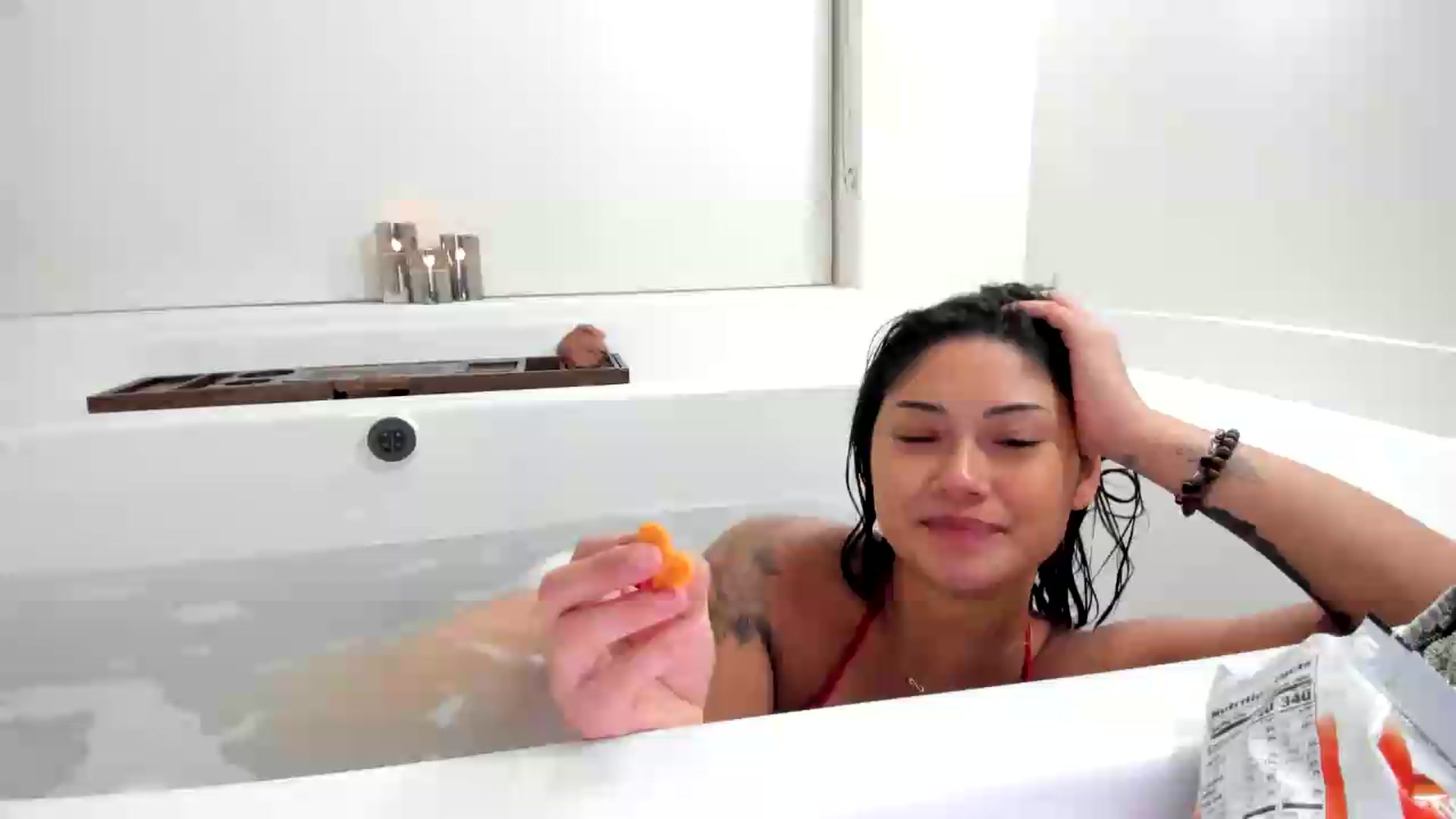 Gallery image thumbnail from YourGoddessLu's myfreecams stream on, 09/06/2026, 07:04 image 1 of 20