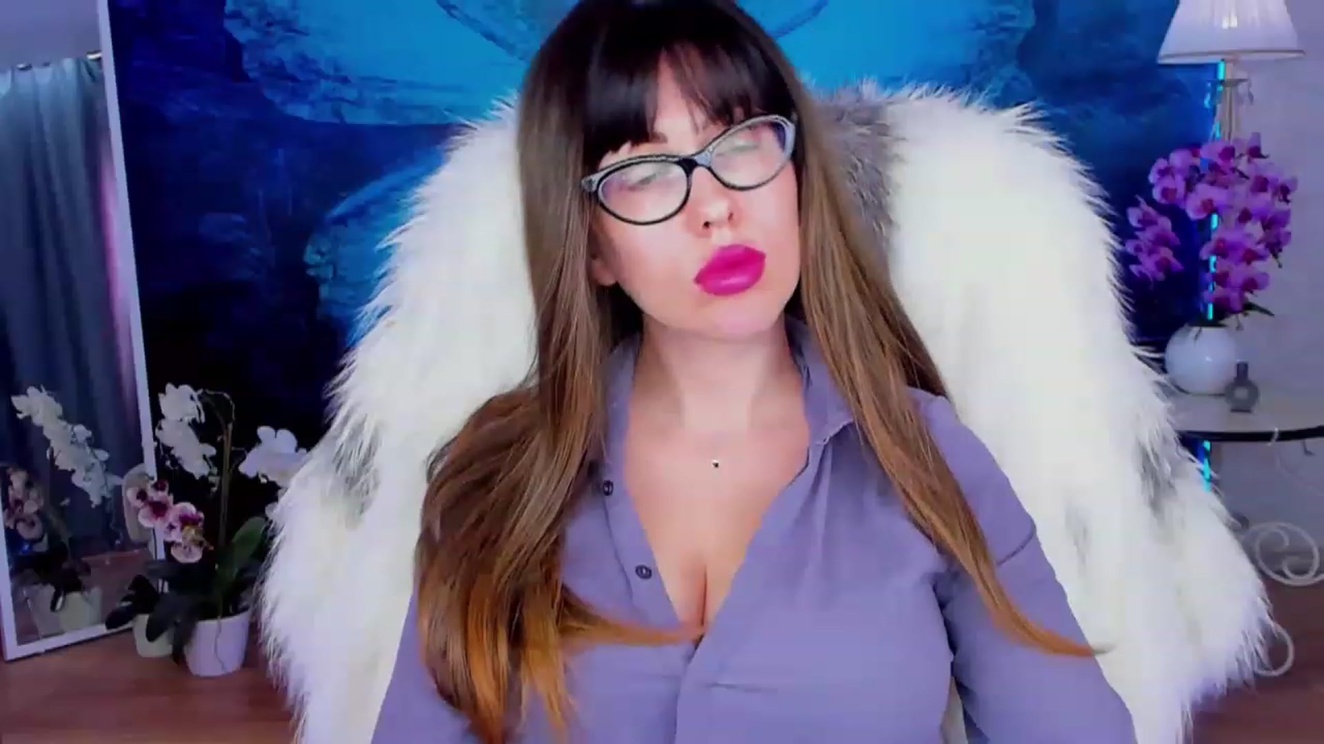 Gallery image thumbnail from YourGodessDi's myfreecams stream on, 02/11/2023, 11:30 image 2 of 20