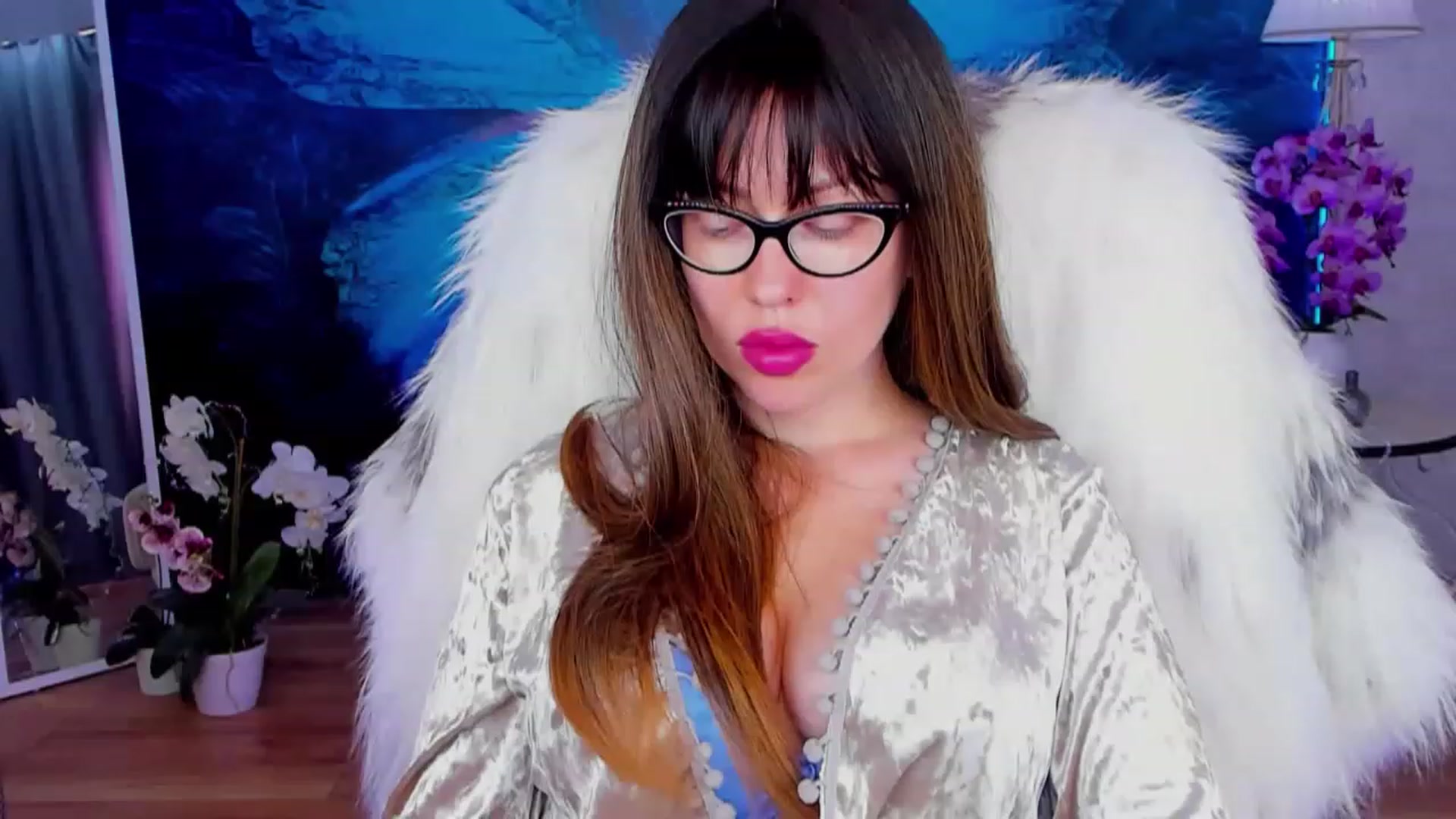 Gallery image thumbnail from YourGodessDi's myfreecams stream on, 02/23/2023, 12:42 image 9 of 20