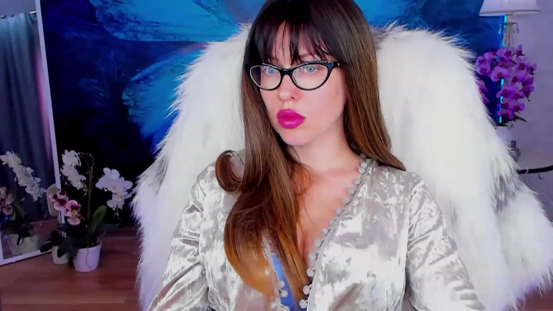 Gallery image thumbnail from YourGodessDi's myfreecams stream on, 02/23/2023, 12:42 image 3 of 20