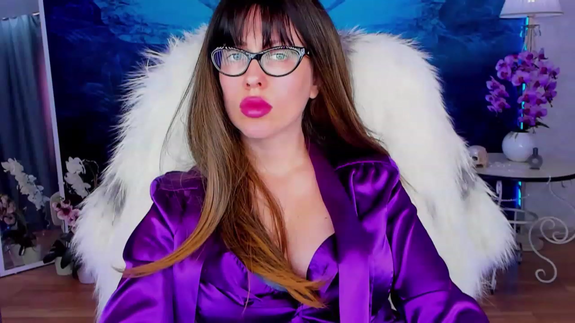 Gallery image thumbnail from YourGodessDi's myfreecams stream on, 02/23/2023, 13:08 image 14 of 20