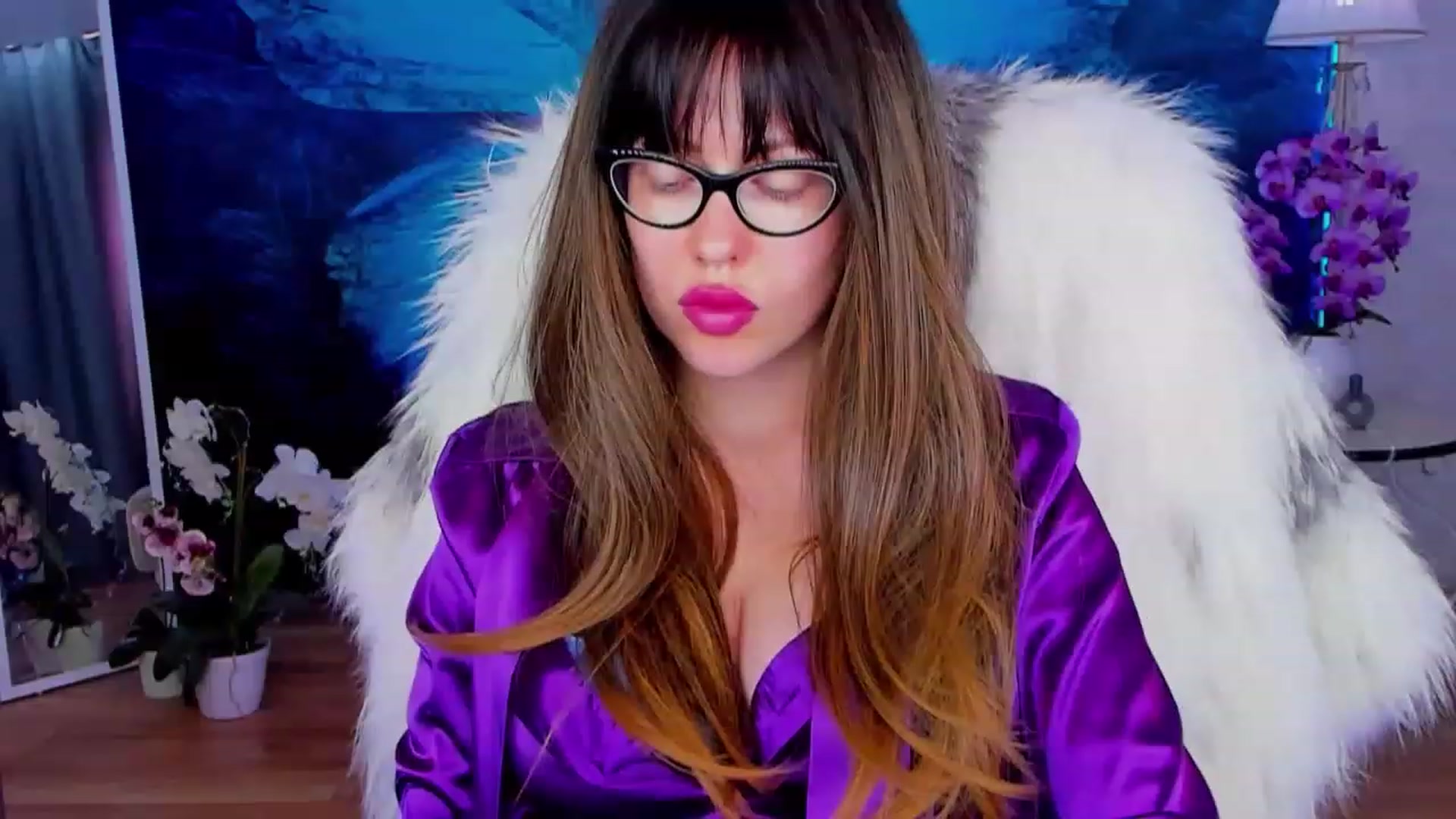 Gallery image thumbnail from YourGodessDi's myfreecams stream on, 02/23/2023, 13:08 image 6 of 20