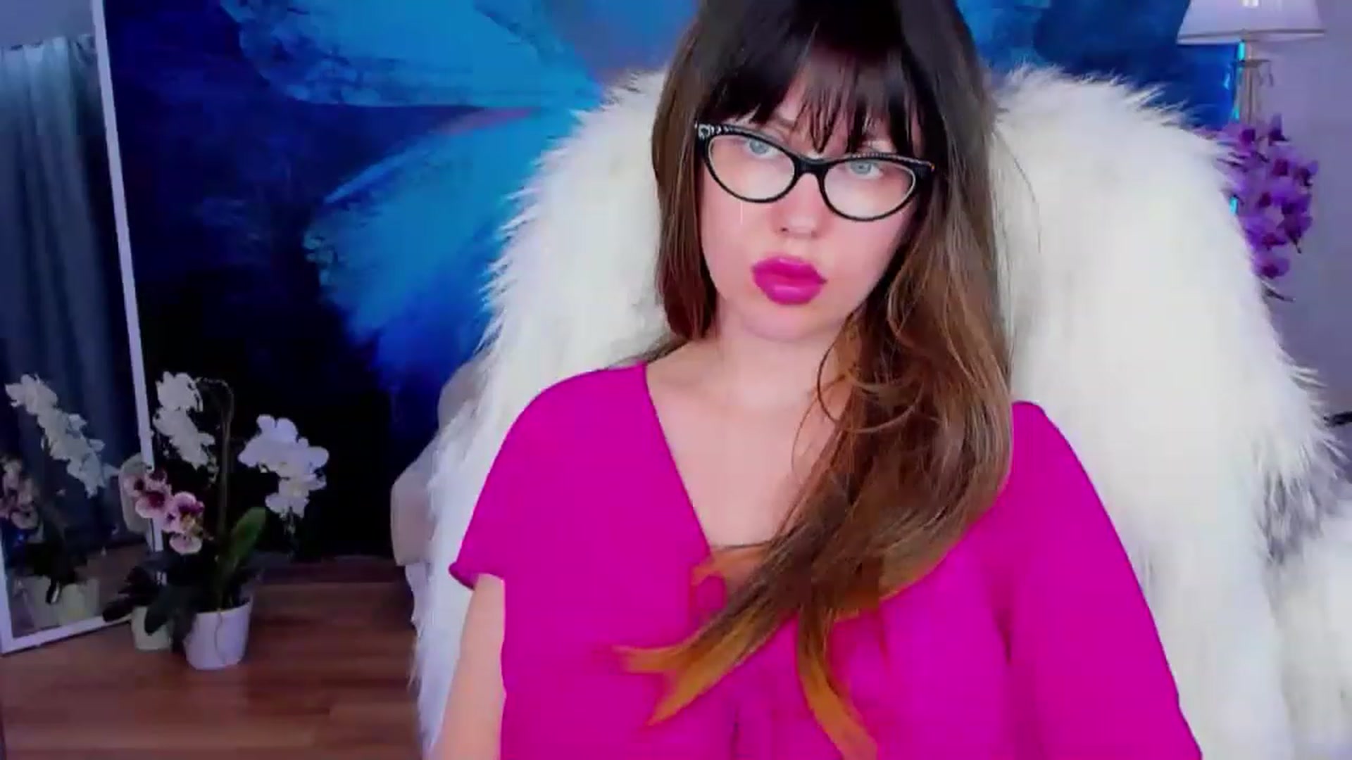 Gallery image thumbnail from YourGodessDi's myfreecams stream on, 02/23/2023, 16:02 image 5 of 20