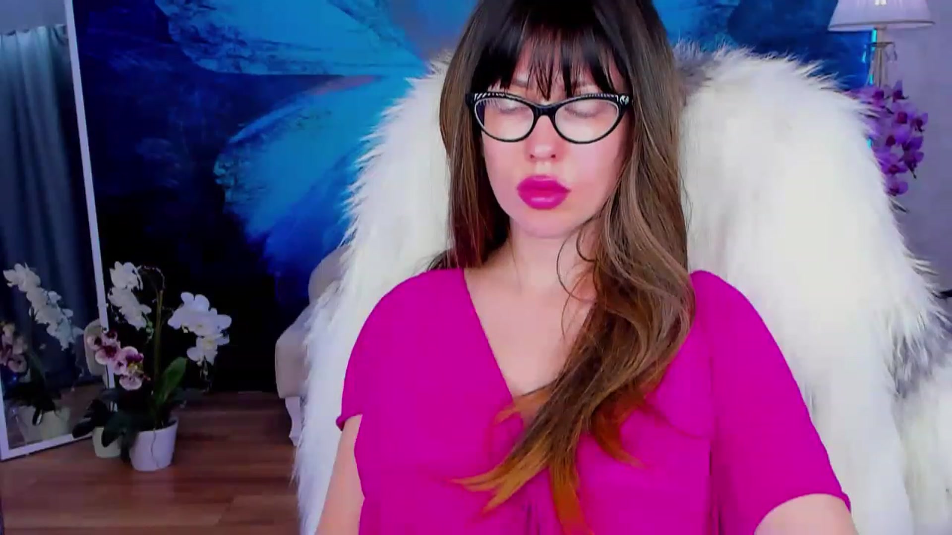 Gallery image thumbnail from YourGodessDi's myfreecams stream on, 02/23/2023, 16:02 image 8 of 20