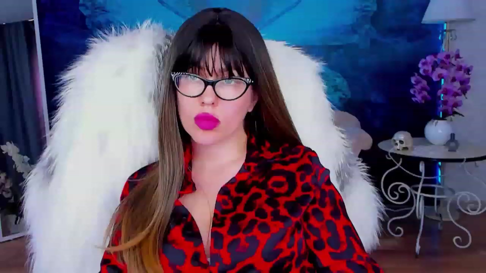 Gallery image thumbnail from YourGodessDi's myfreecams stream on, 03/01/2023, 13:43 image 6 of 20