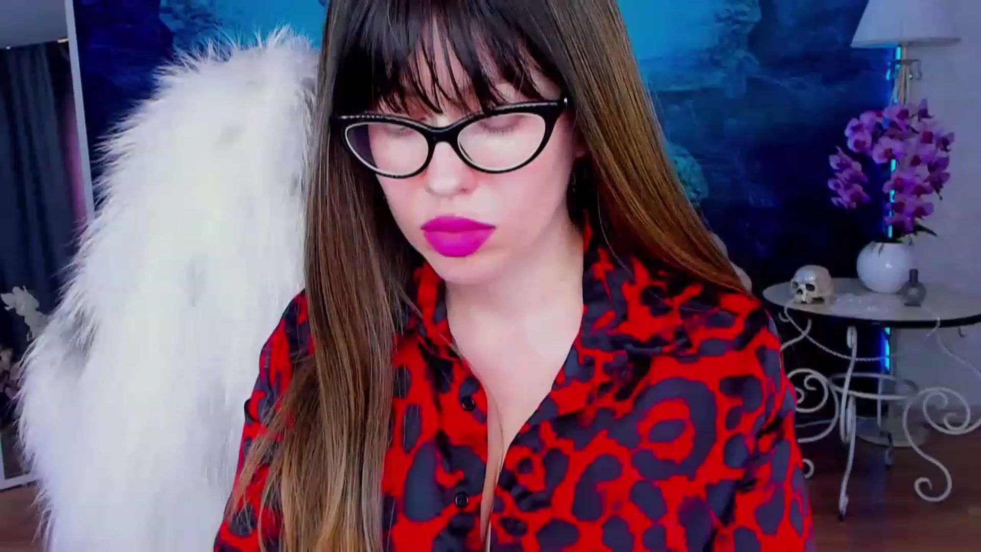 Gallery image thumbnail from YourGodessDi's myfreecams stream on, 03/01/2023, 13:43 image 8 of 20